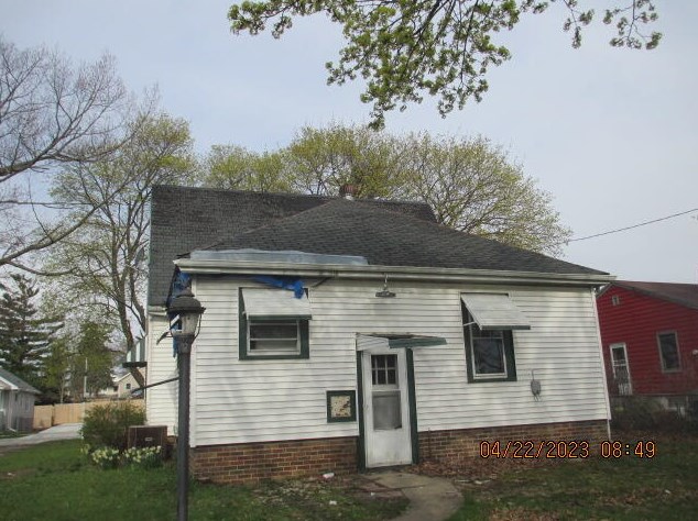 1107 Perry Ave, Racine, WI 53406-4214
