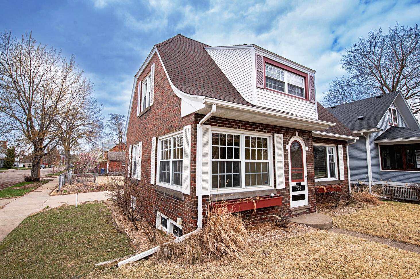 728 10th St, Wilson MN  55987-9257 exterior