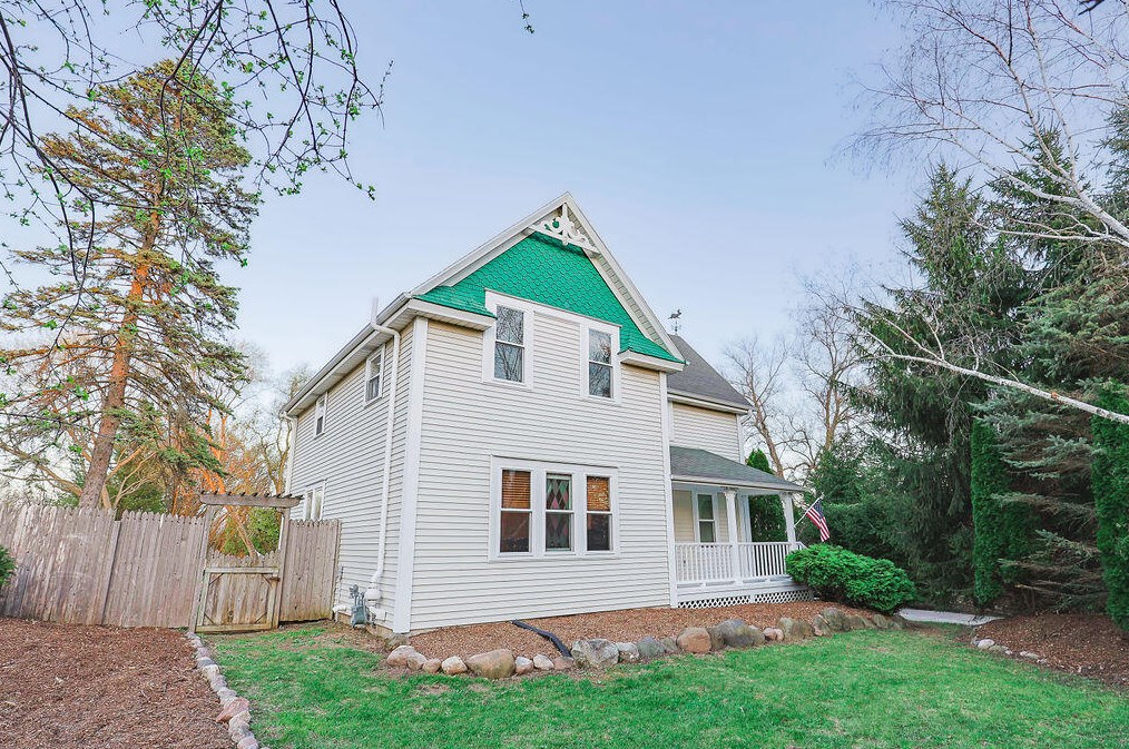 10856 N Wauwatosa Rd, Thiensville, WI 53097