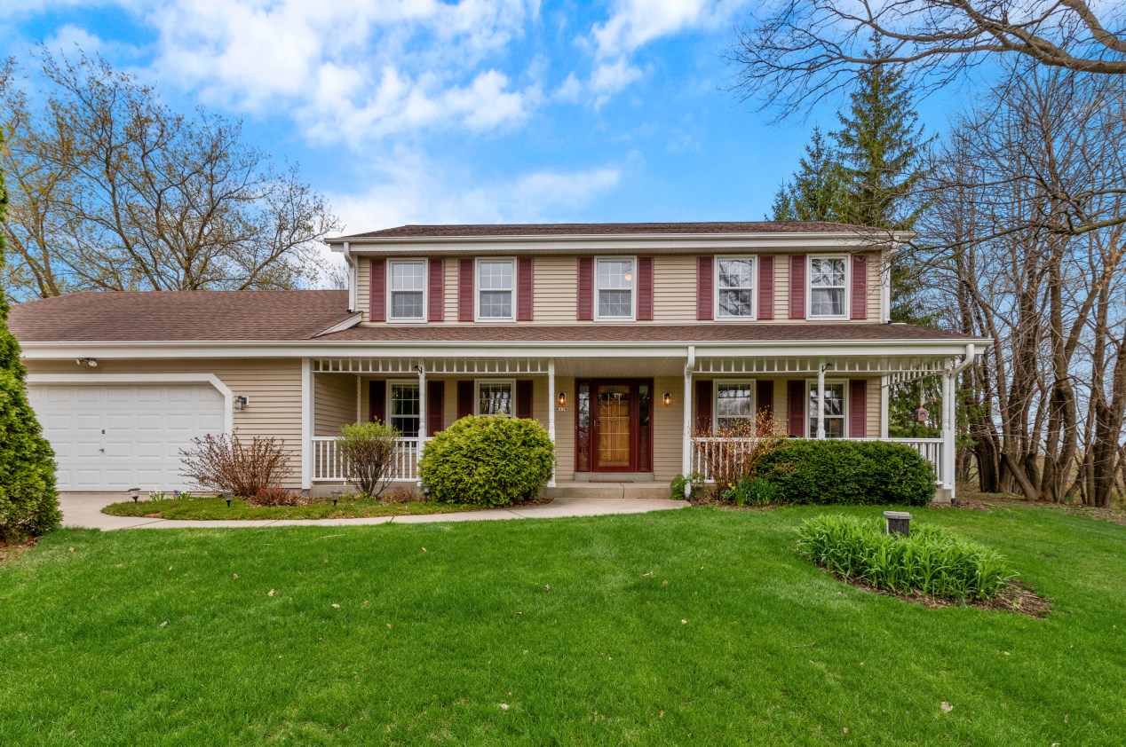 6179 Marshview Ct, Hartford, WI 53027-9418