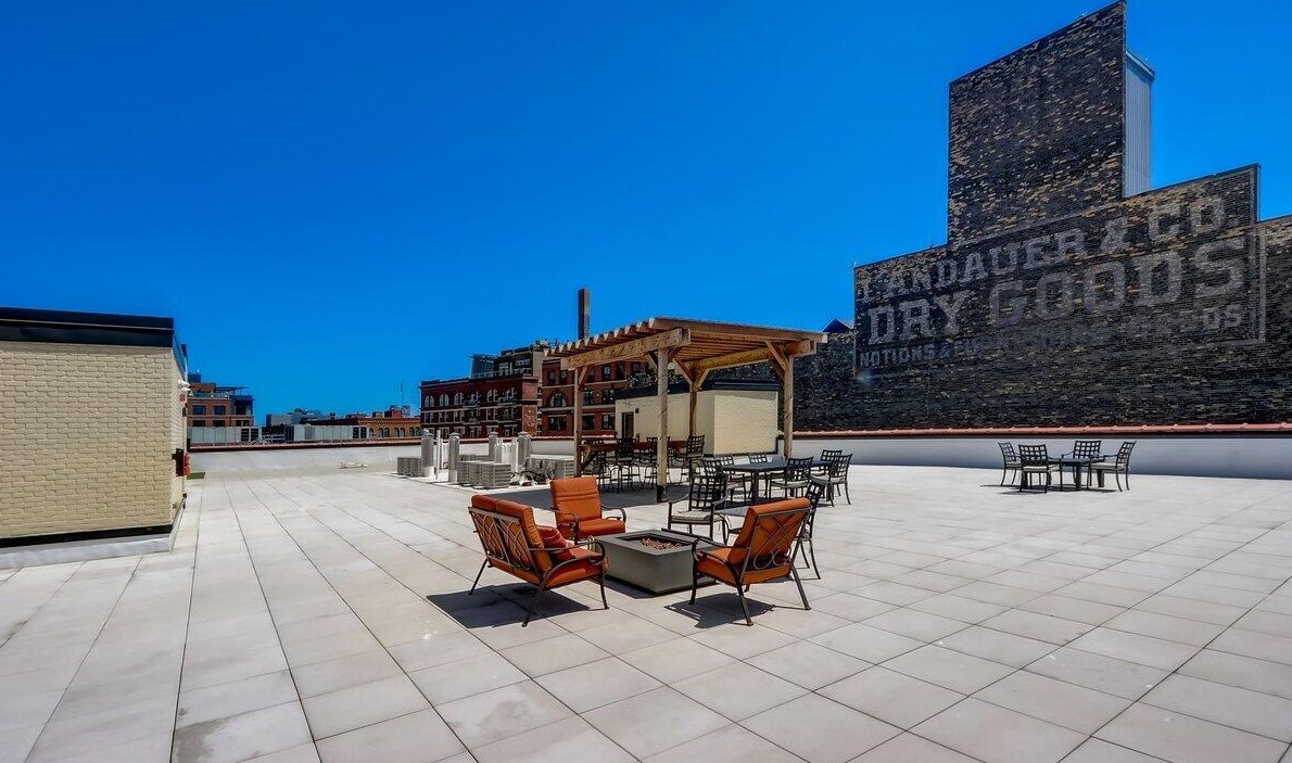 226 N Water St #203, Milwaukee, WI 53202