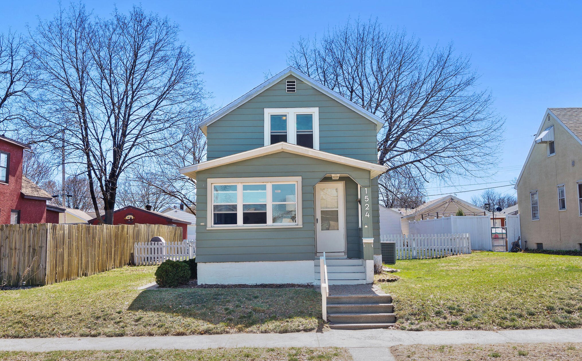 1524 Barlow St, La Crosse, WI 54601
