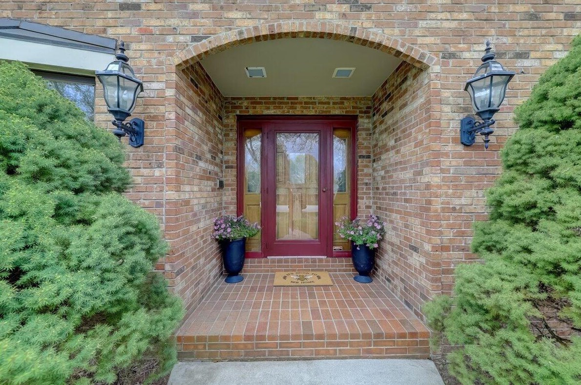 2535 Dorset Ct, Brookfield, WI 53045