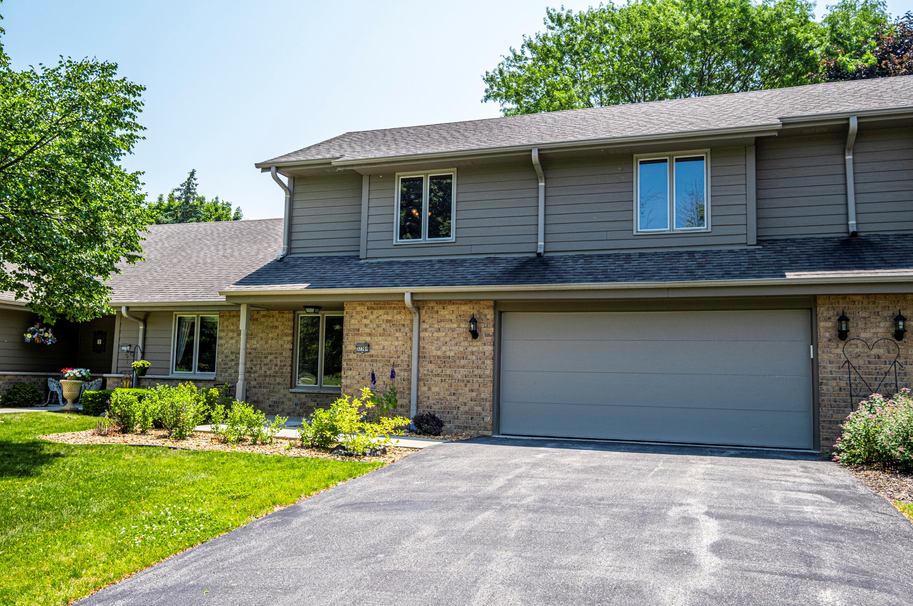 3770 Klondike Ct, Brookfield WI  53045-2028 exterior