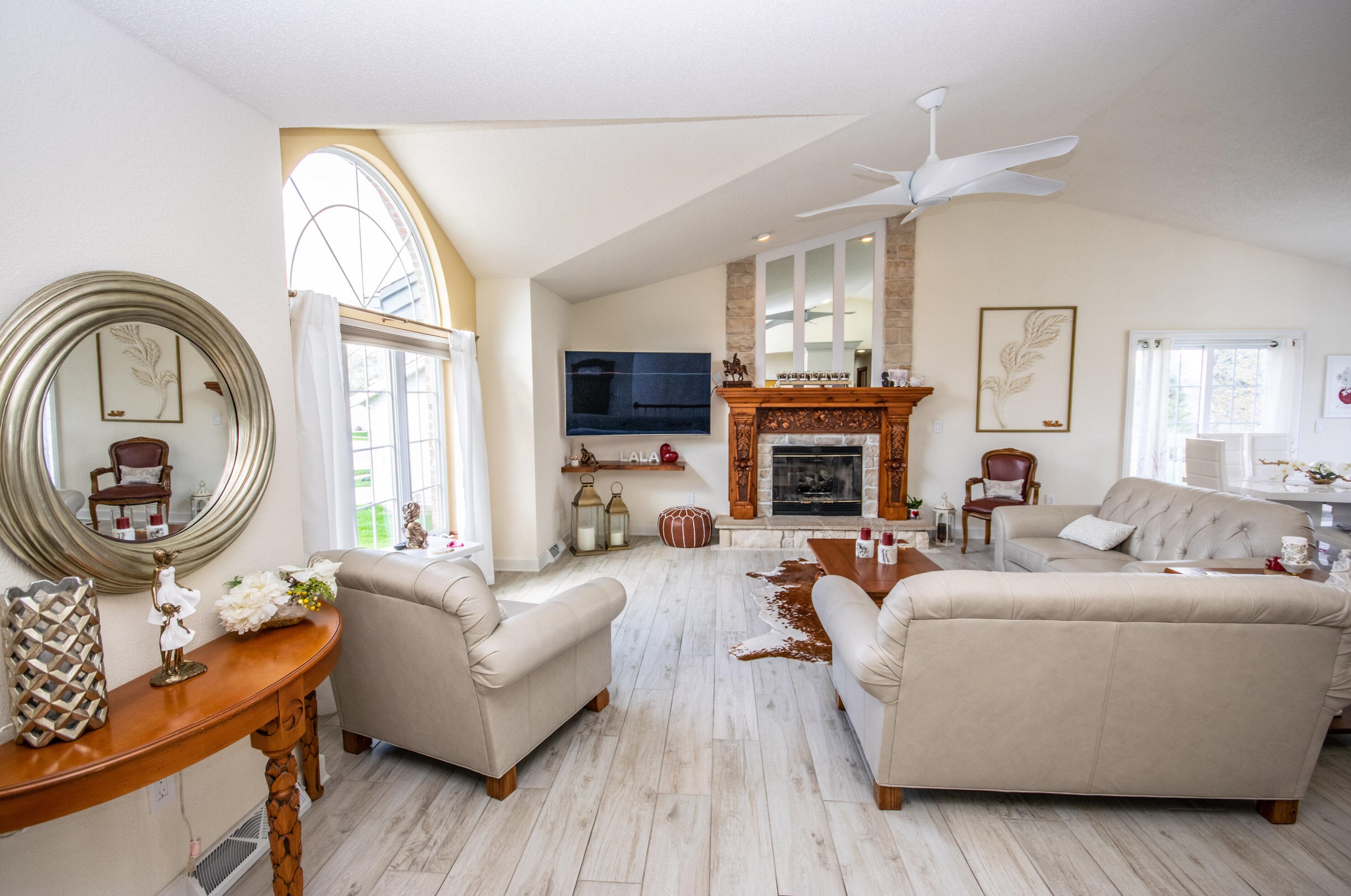 2515 Fox River Pkwy, Waukesha, WI 53189