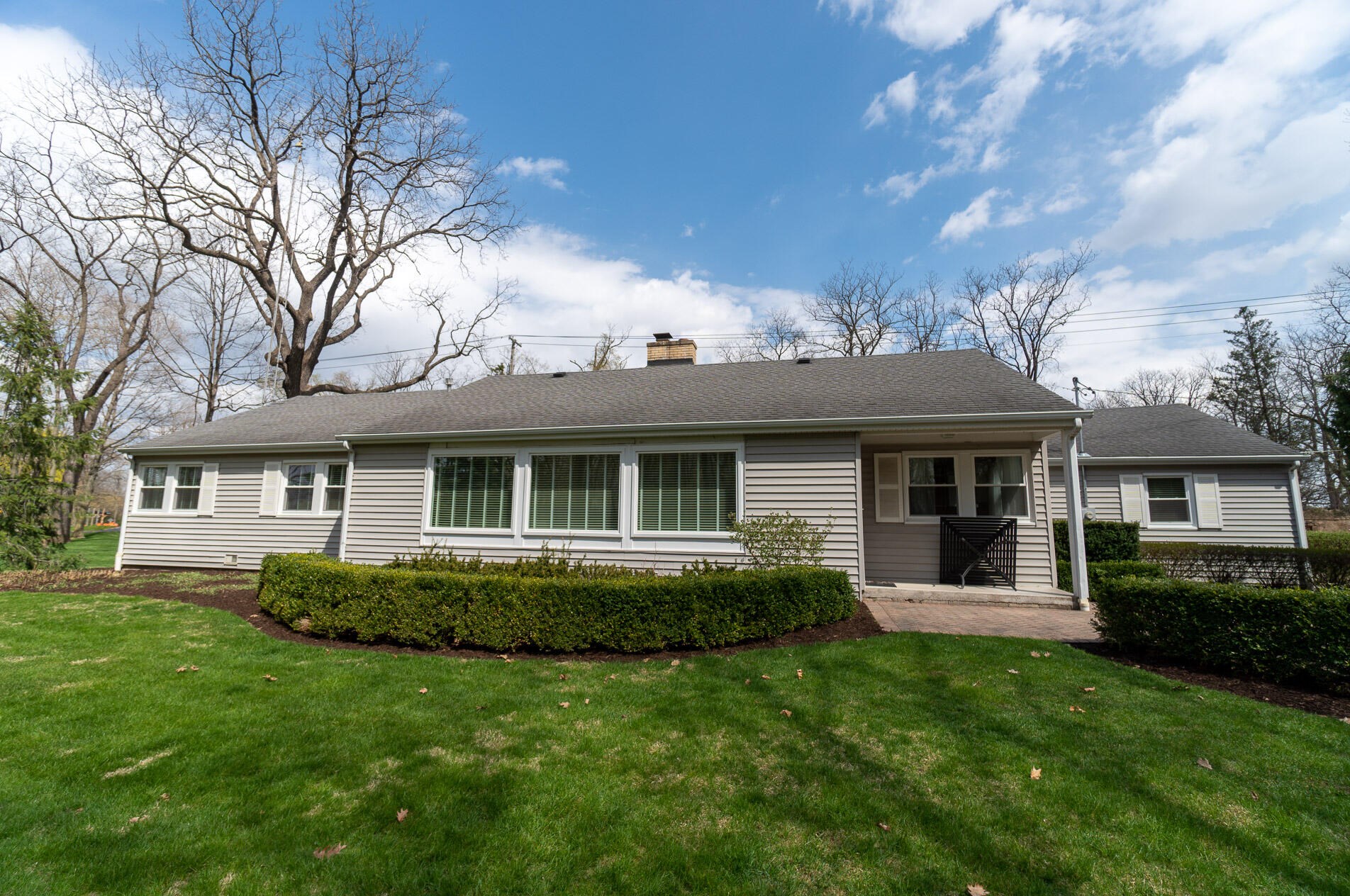 1024 S Lake Shore Dr, Lake Geneva, WI 53147