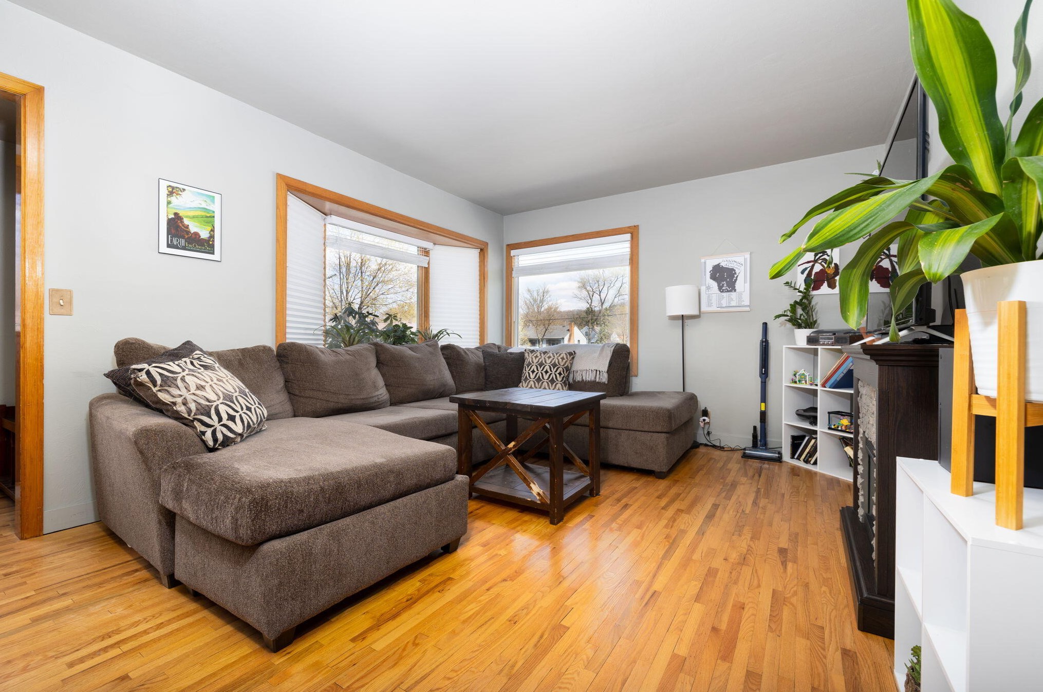 2814 Leonard St, La Crosse, WI 54601