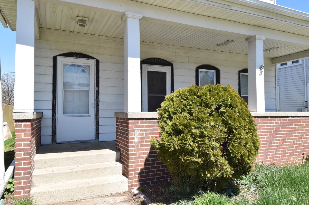 1628 Athaleen Ave, Racine, WI 53403