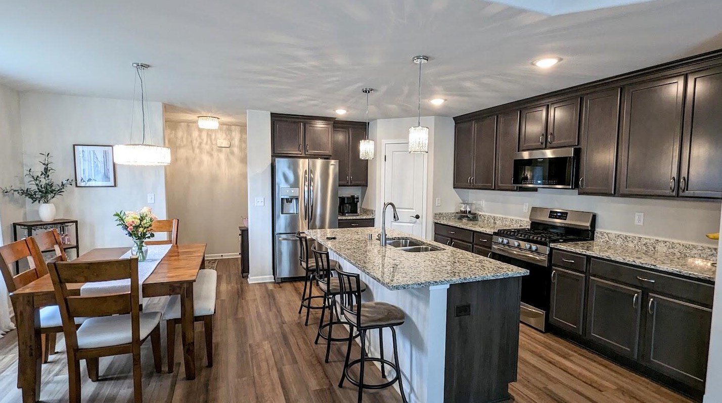 503 Hunter Oaks Blvd, Watertown, WI 53094