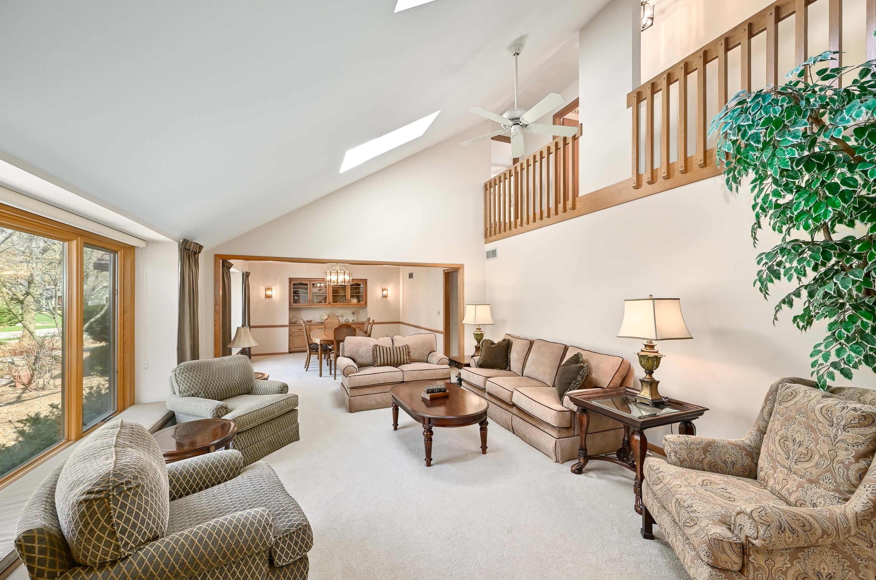 3050 Kings View Ln, Brookfield, WI 53005