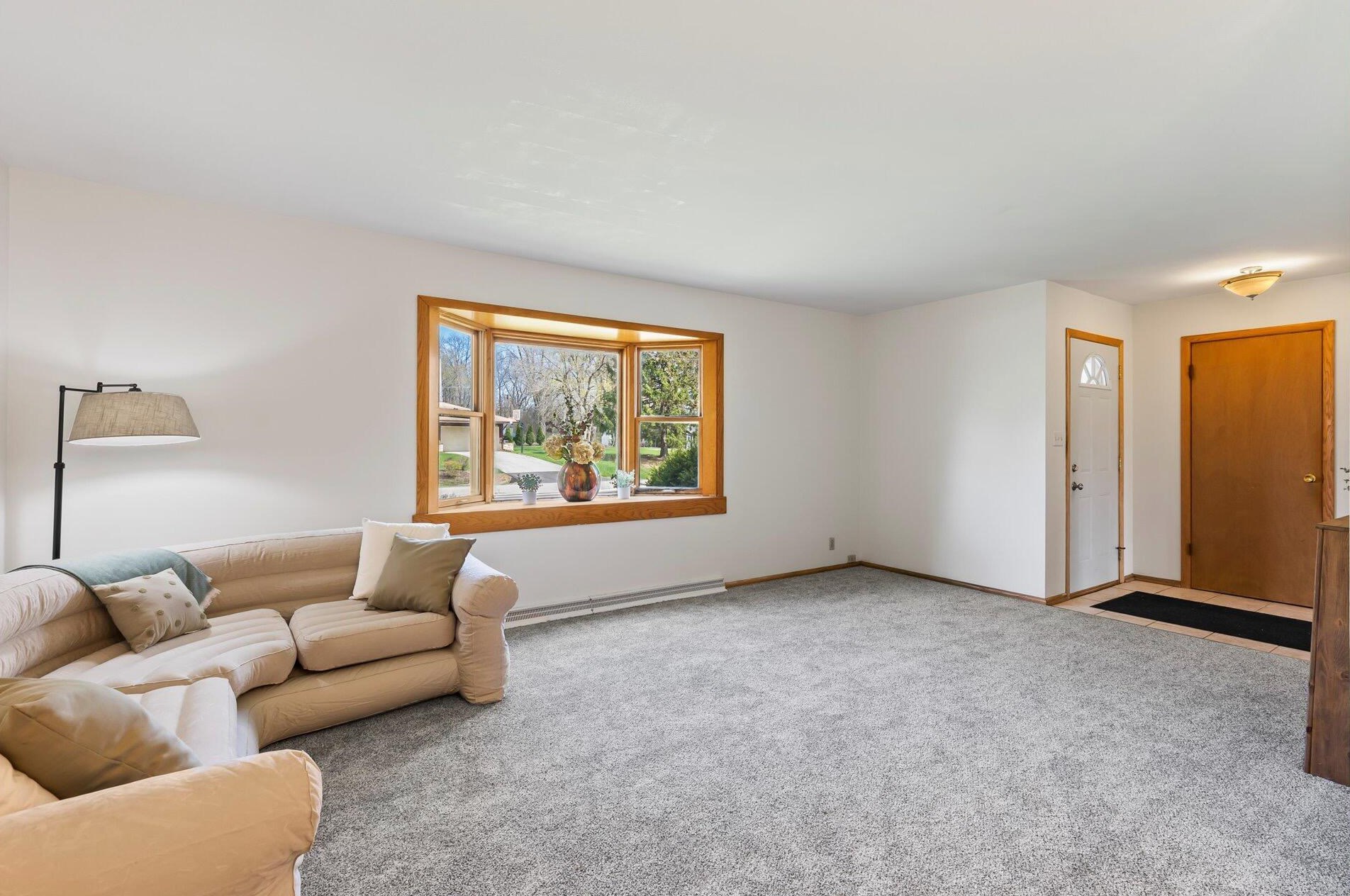 4125 Imperial Dr, Brookfield, WI 53045-1225