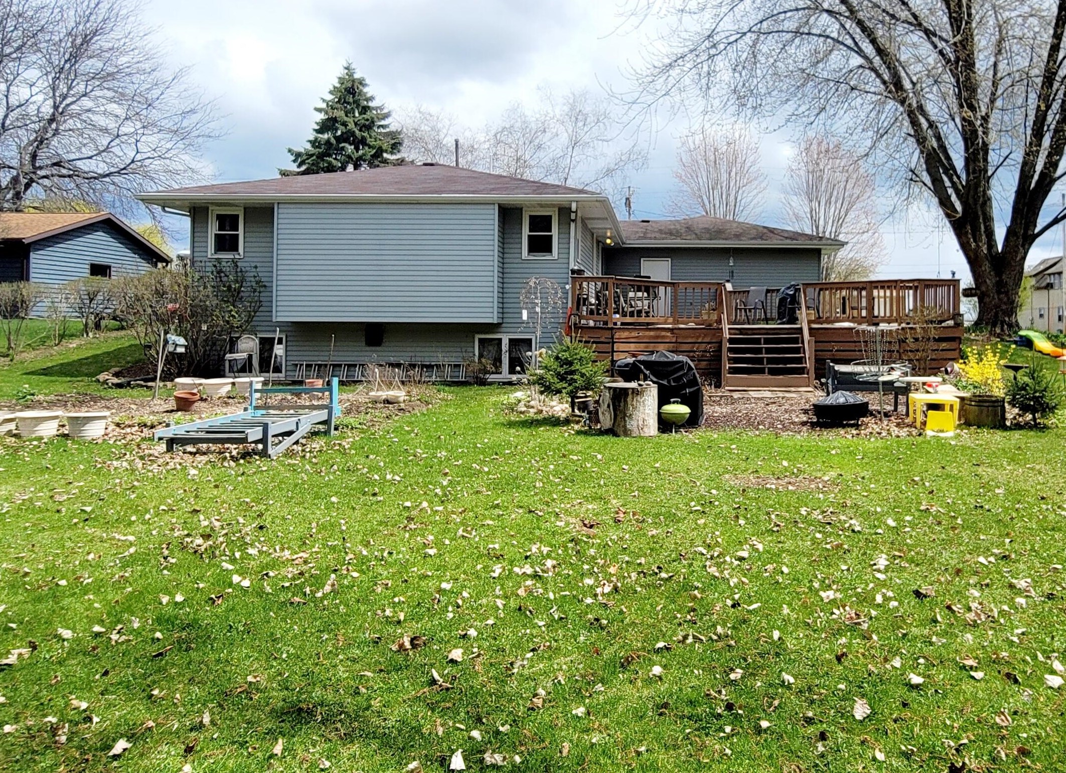 3716 45th St, Sheboygan, WI 53083-2532