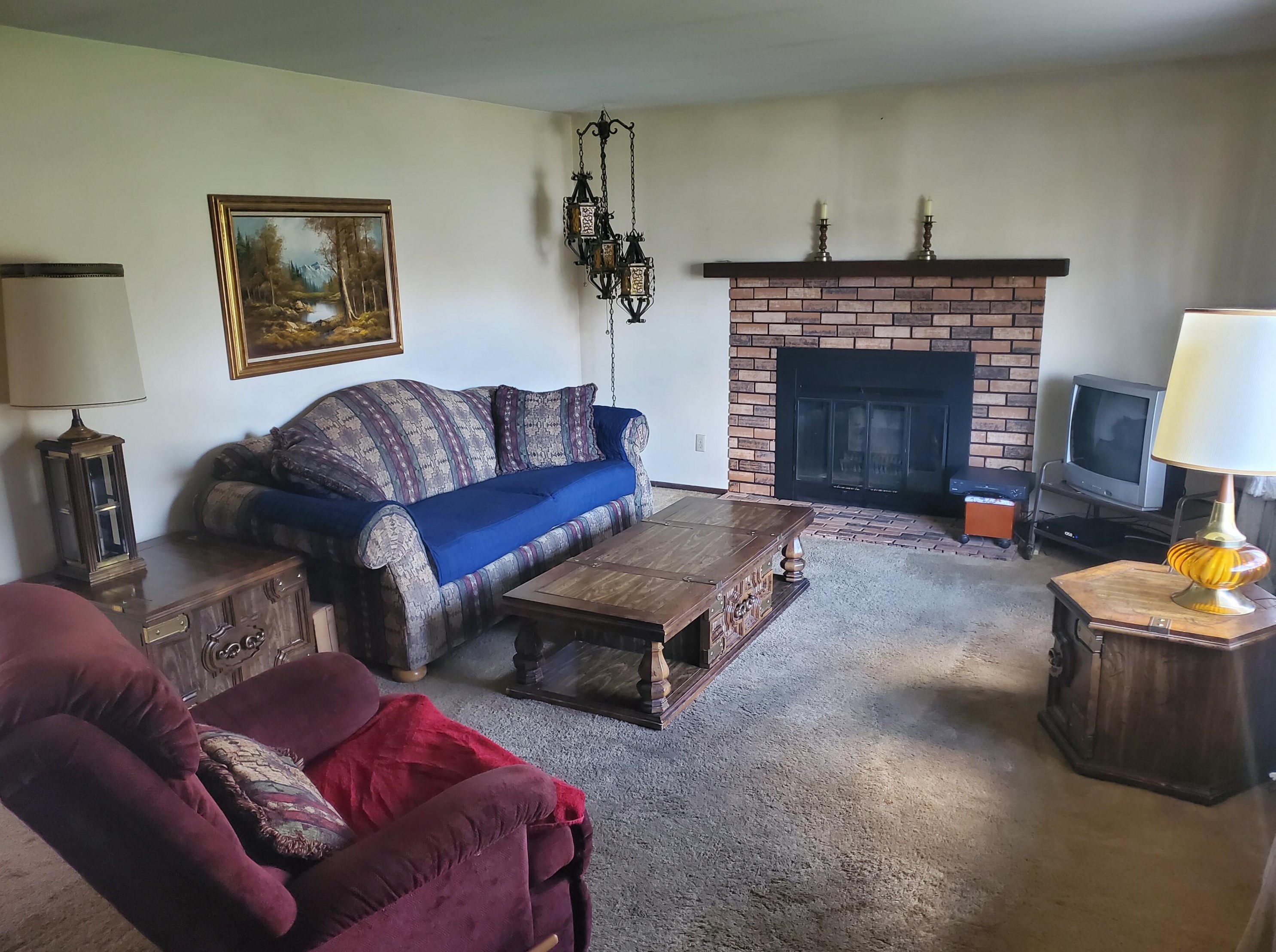1213 Arndt St, Fort Atkinson, WI 53538-2646
