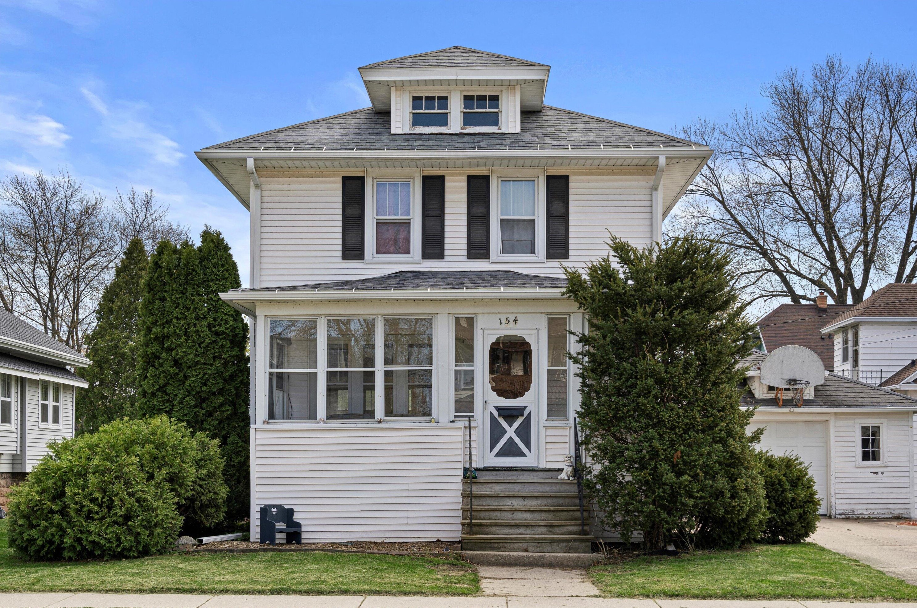 154 E 11th St, Fond du Lac, WI 54935