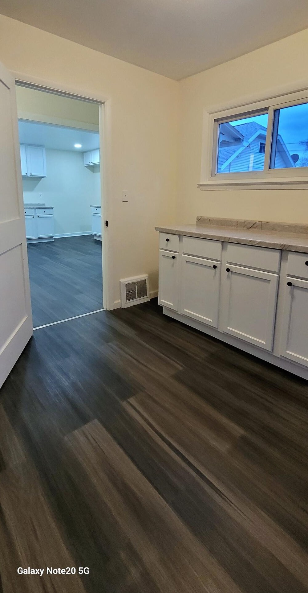 9514 Beloit Rd, Milwaukee WI  53227-4335 exterior