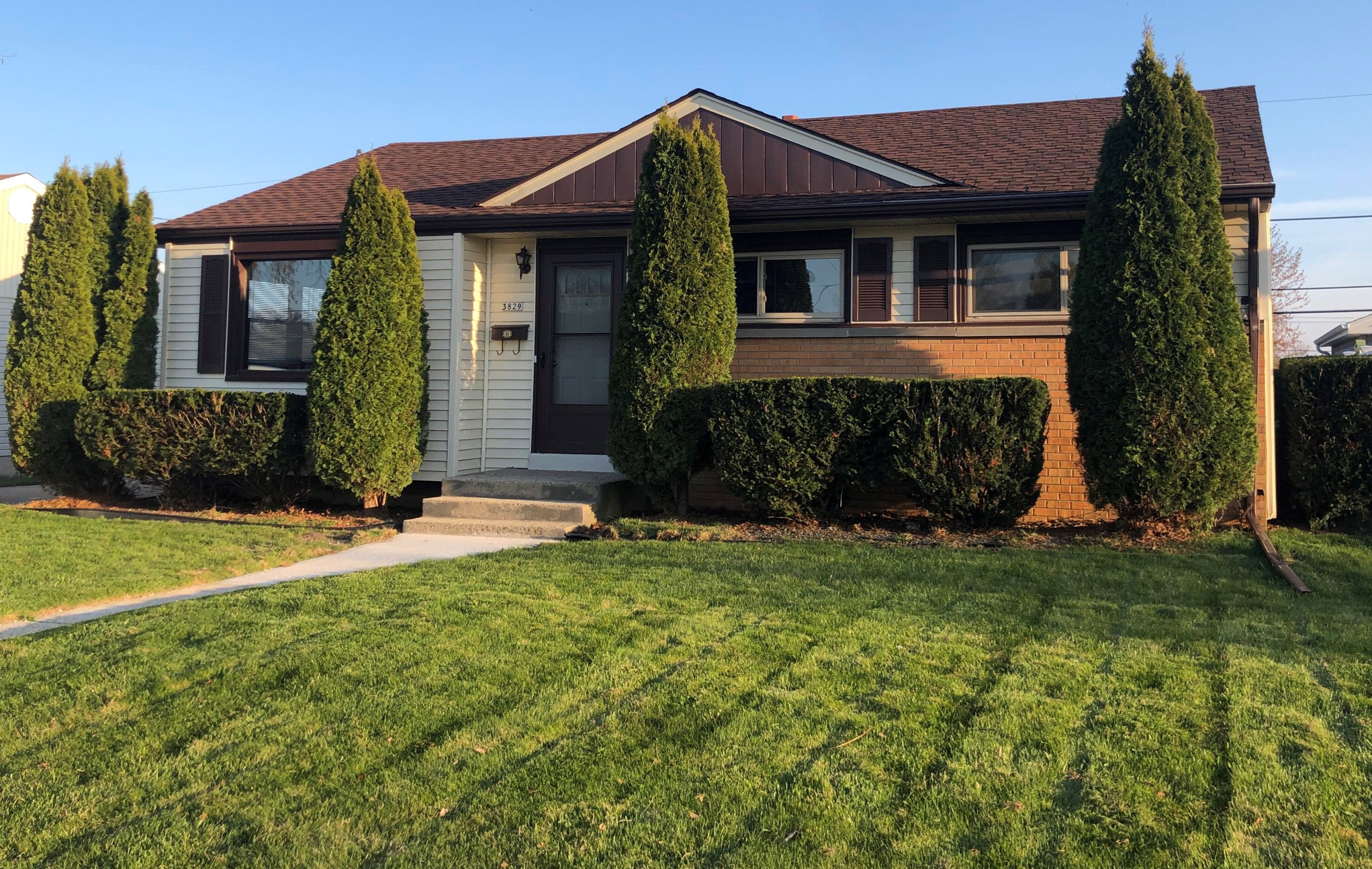 3829 Van Eimeren Ave, Cudahy, WI 53110-3138