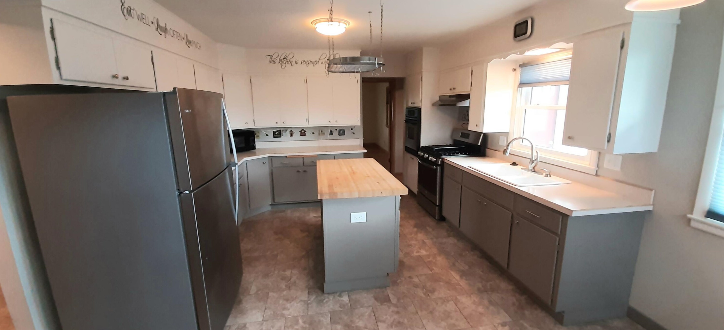 416 Highland Ave, Jefferson, WI 53549-2136