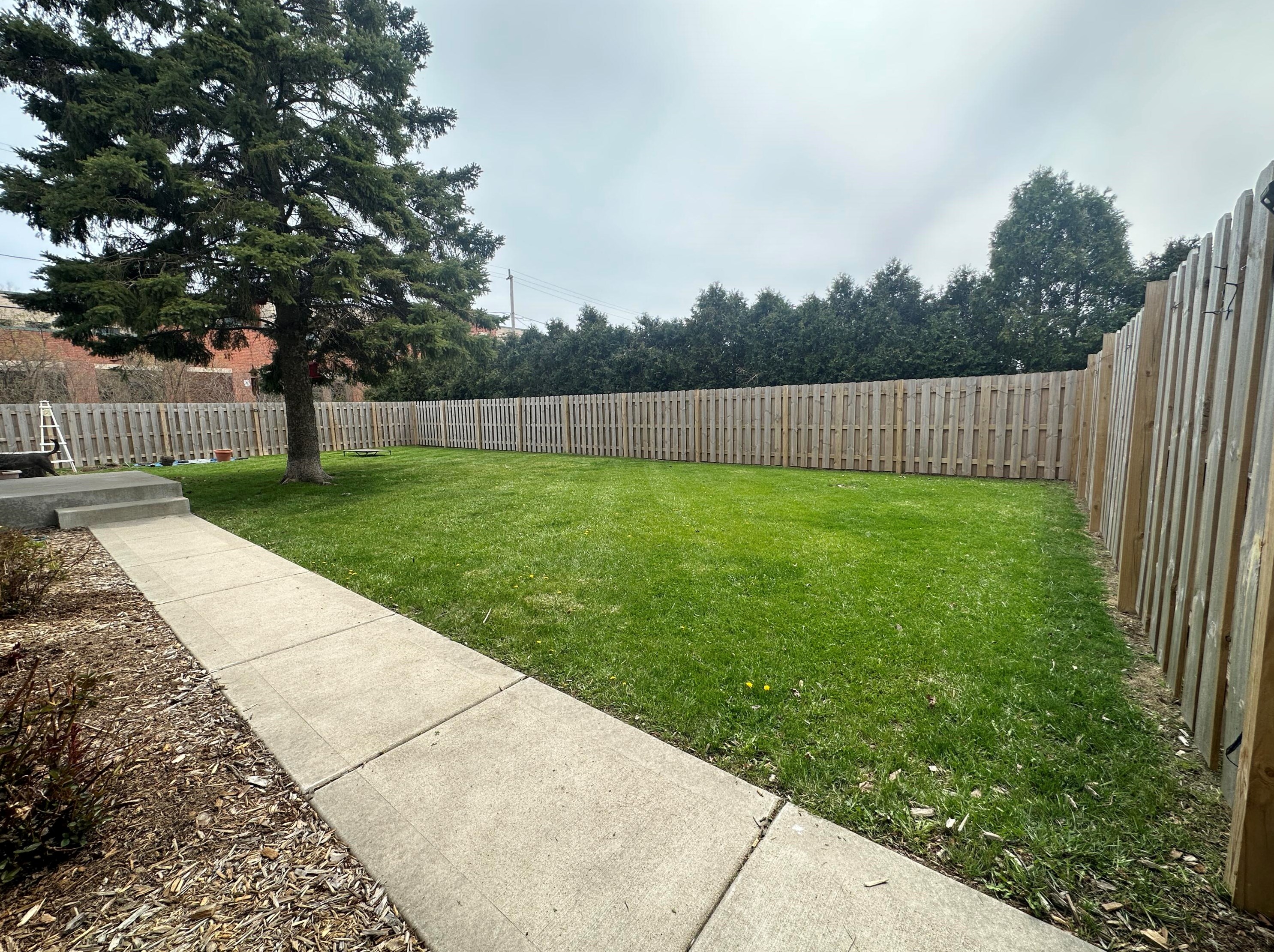 1409 15th Ave, South Milwaukee, WI 53172-1510