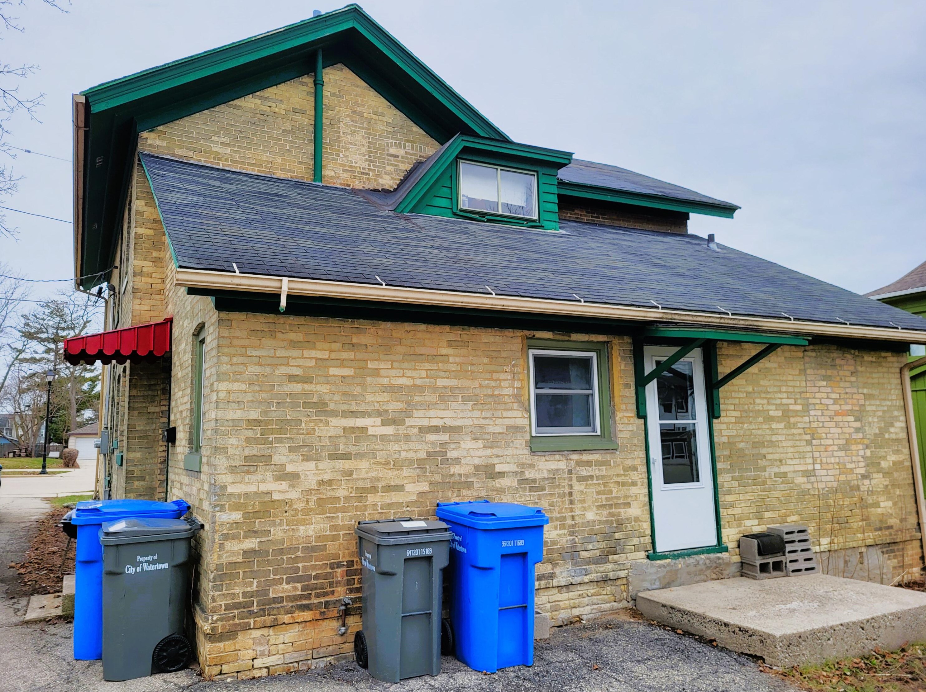 210 S Church St, Watertown, WI 53094