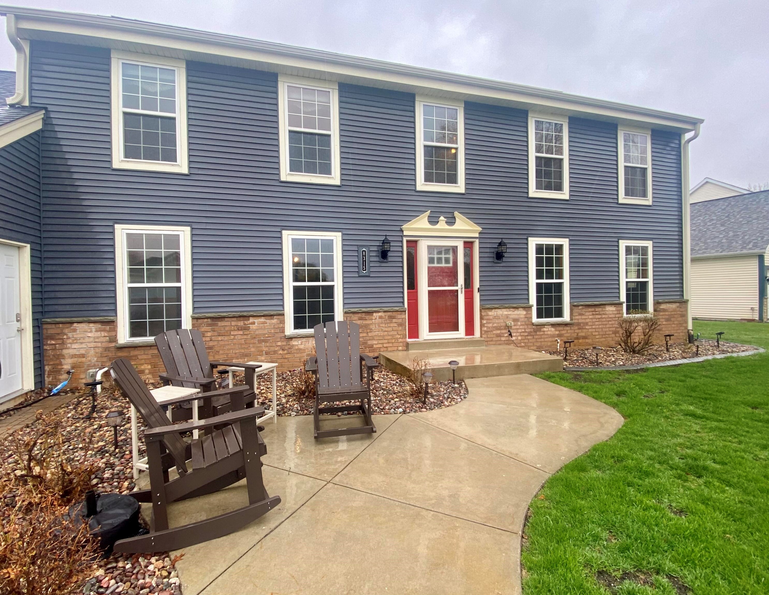 8315 Anna Ave, Waterford, WI 53185
