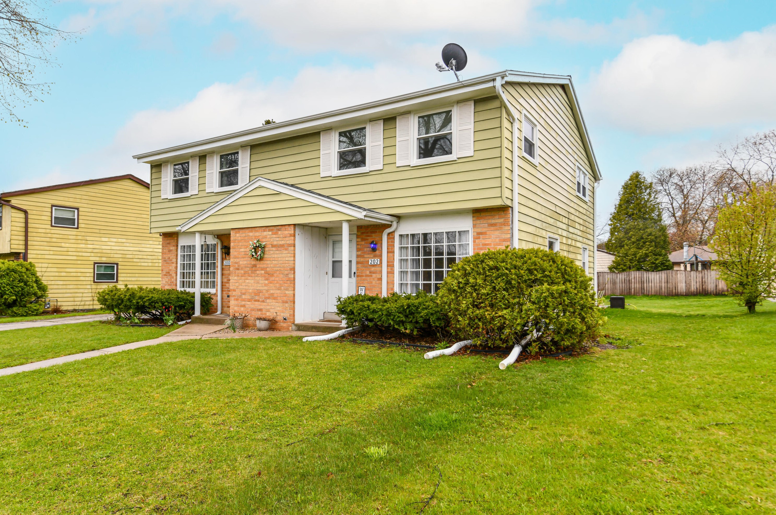 200 N Moreland Blvd, Waukesha, WI 53188