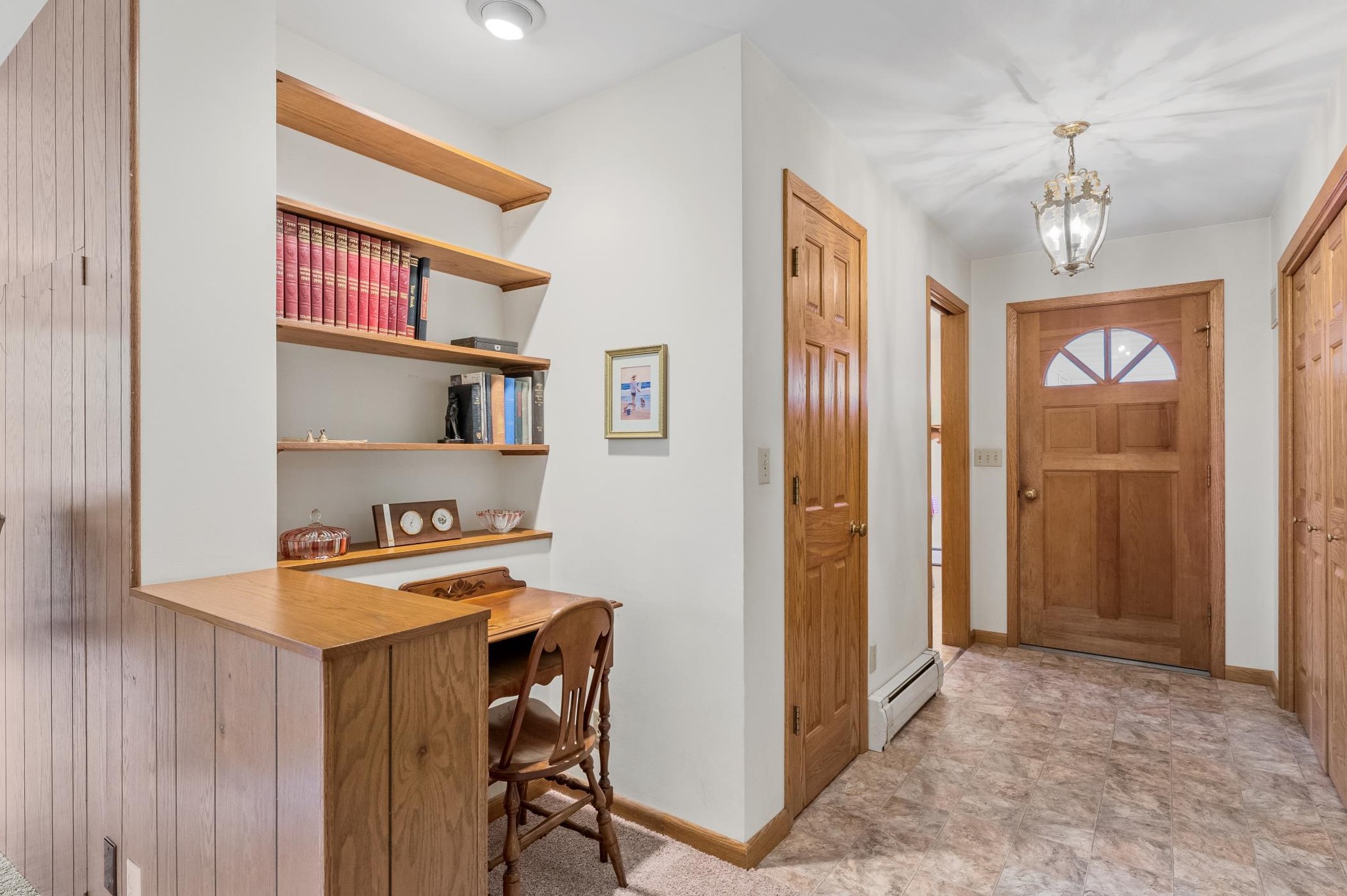 614 S 34th St, Manitowoc, WI 54220