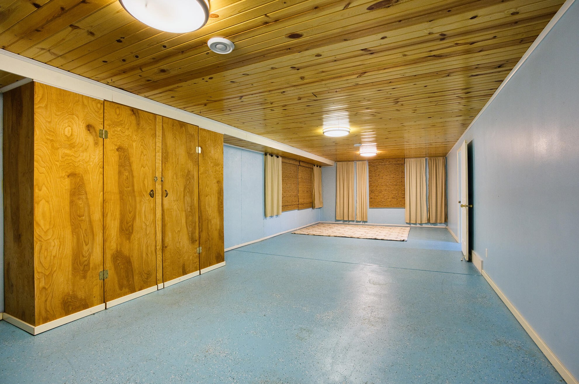 1004 Cobblestone Dr, Sheboygan WI  53083-5703 exterior