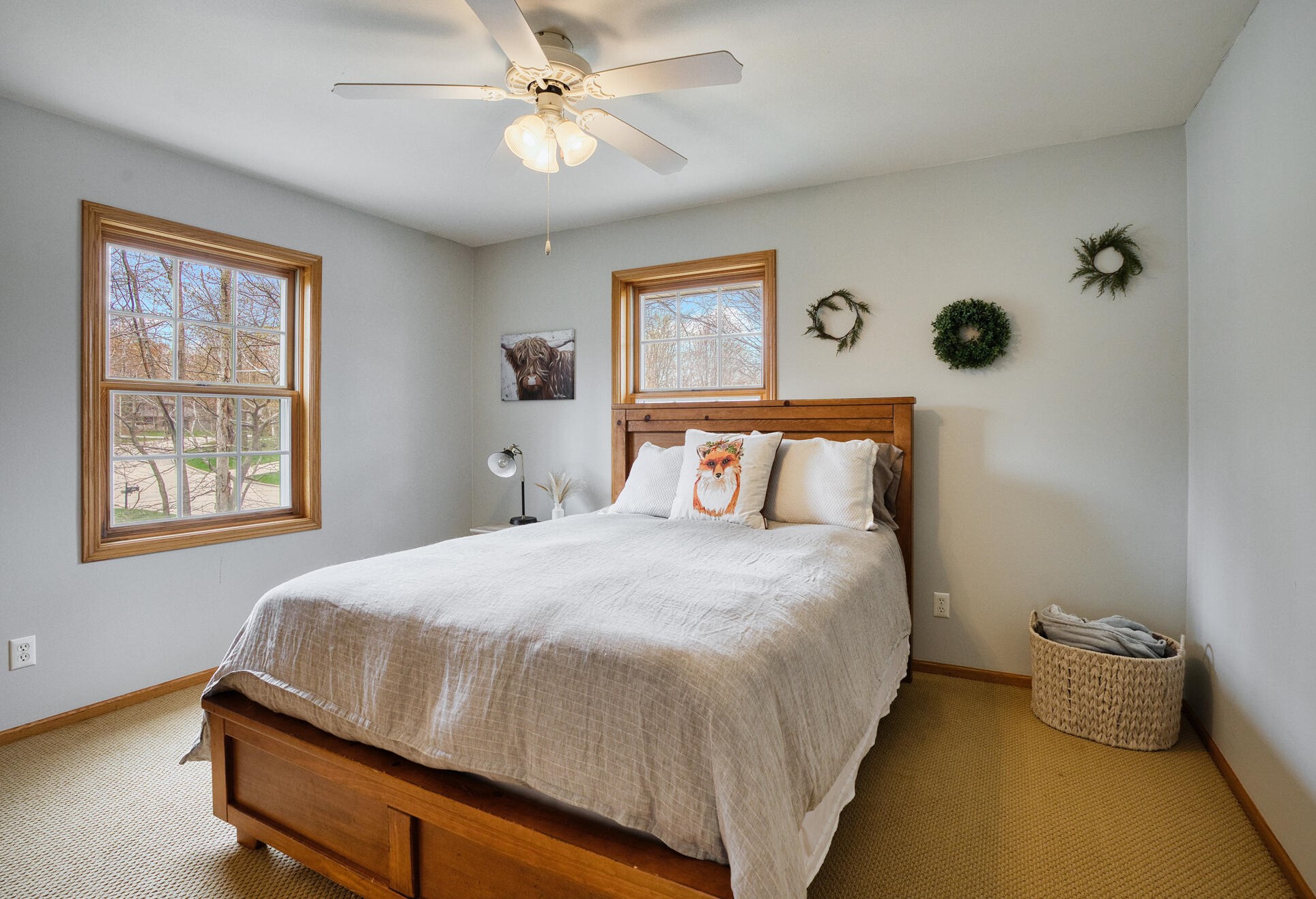 1004 Cobblestone Dr, Sheboygan WI  53083-5703 exterior