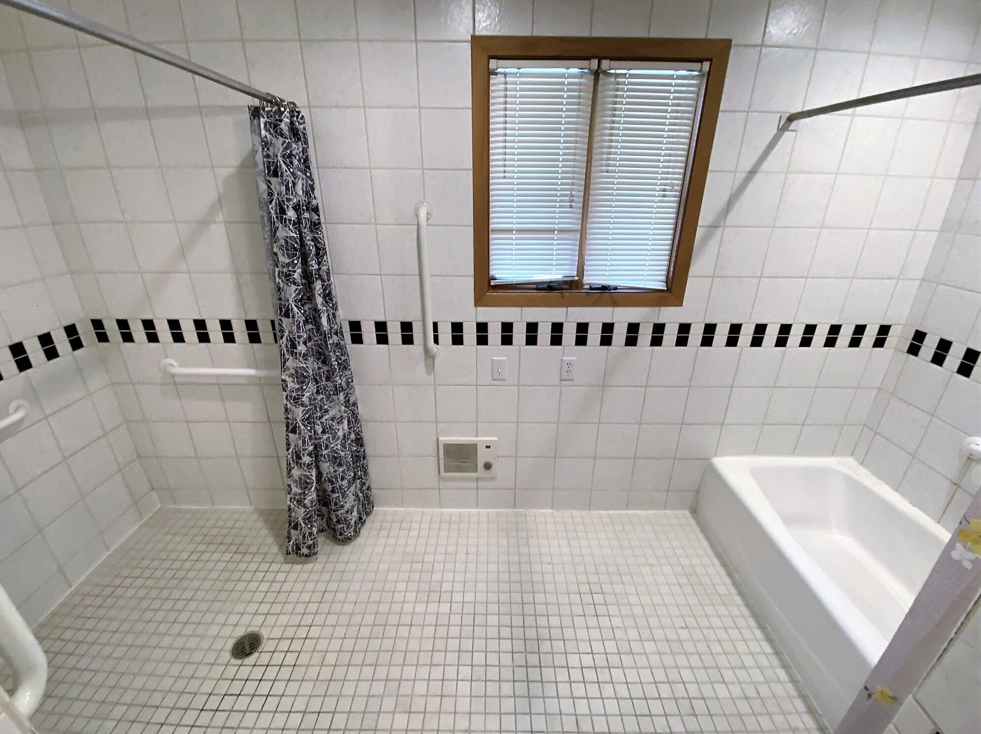 12134 Belmar Dr, Hales Corners WI  53132-1030 exterior