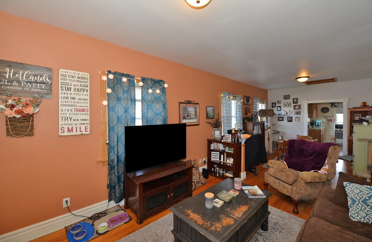 1311 Rapids Dr, Racine, WI 53404-2313
