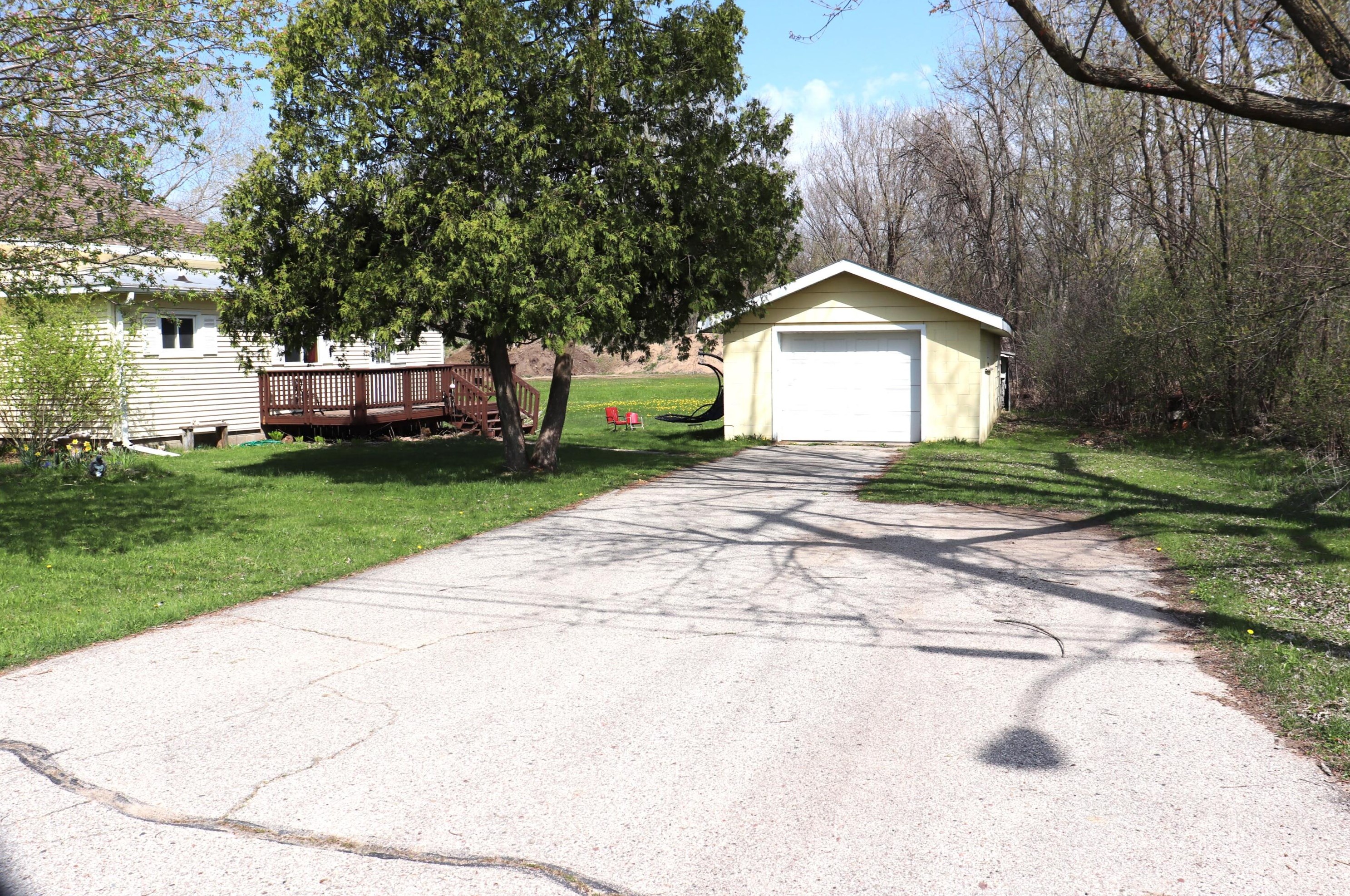 20148 Mill Rd, Centerville, WI 54630