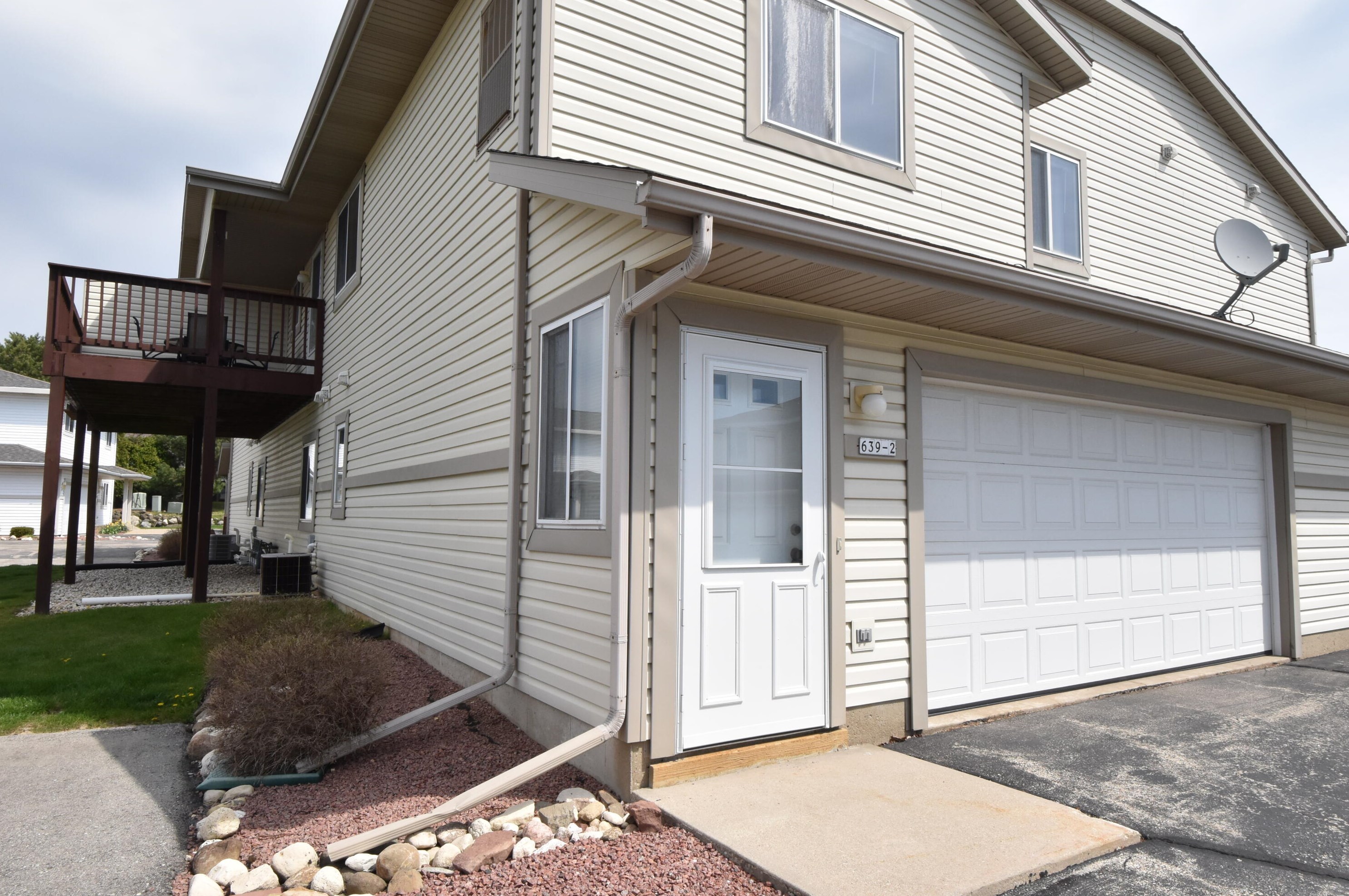 639 Beaus Bay #2, Slinger, WI 53086