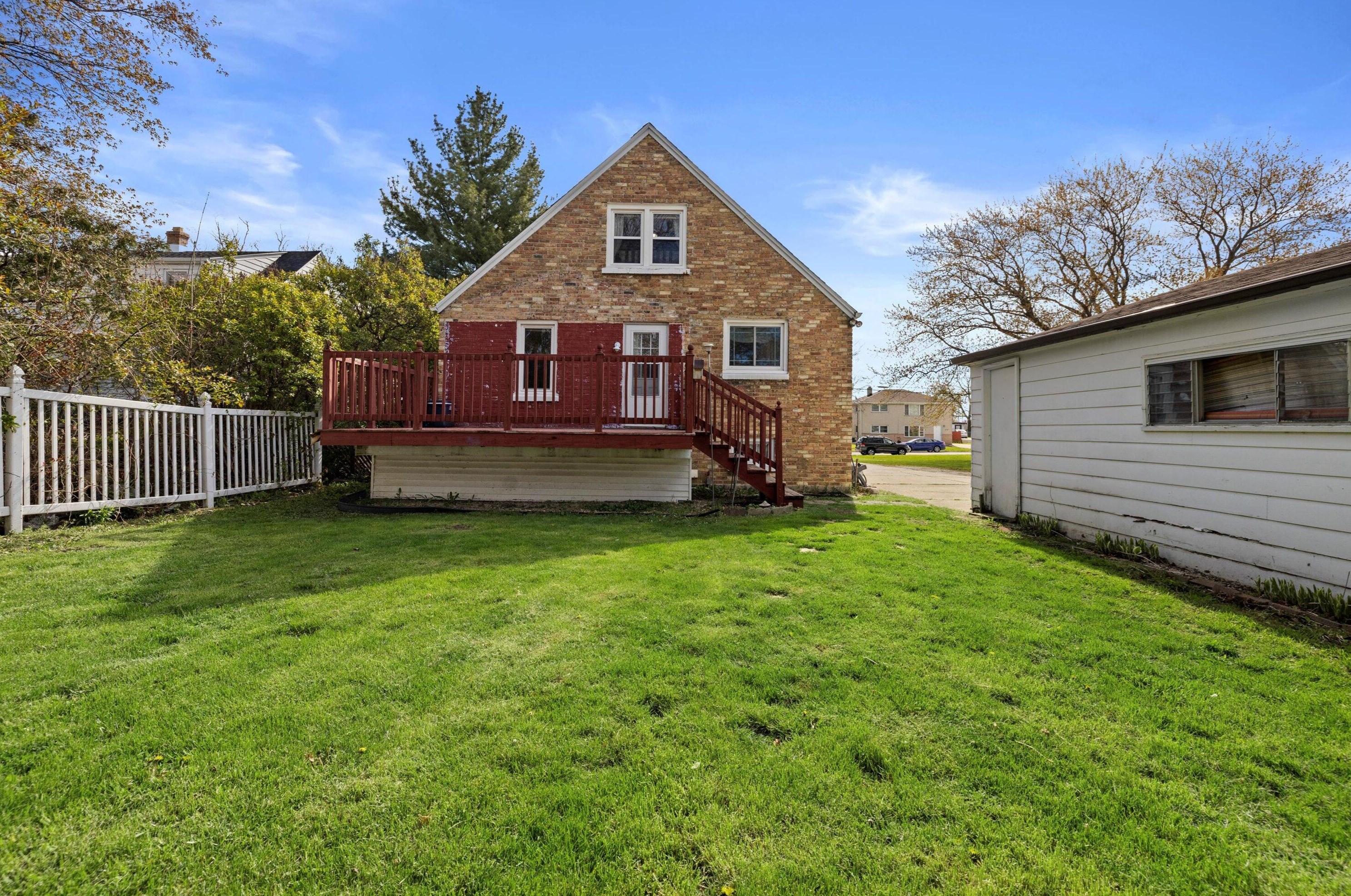 4930 40th Ave, Kenosha, WI 53144