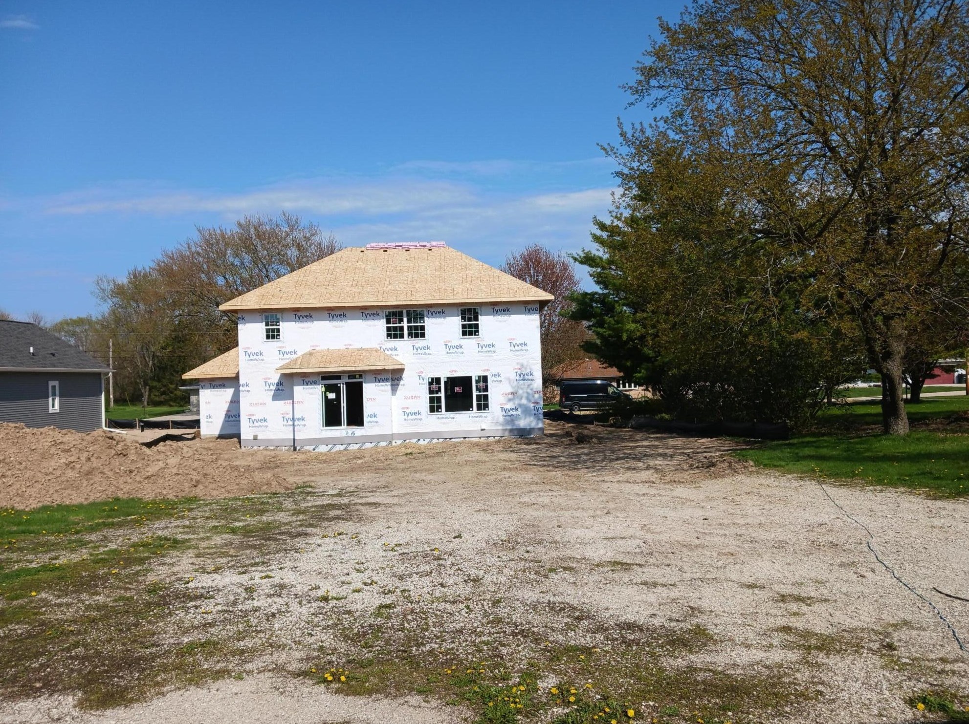 9341 31st St, Hales Corners, WI 53132-9156