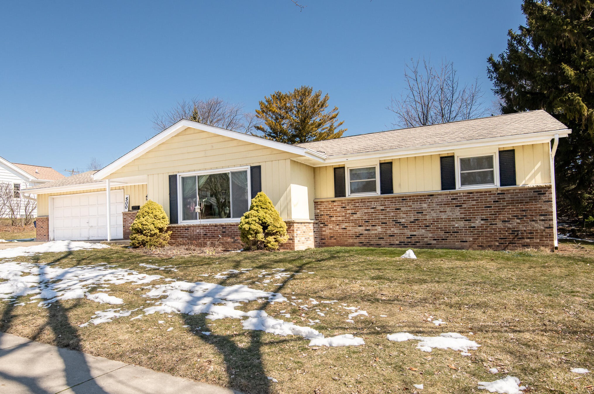 500 Summit Dr, Port Washington, WI 53074-2340