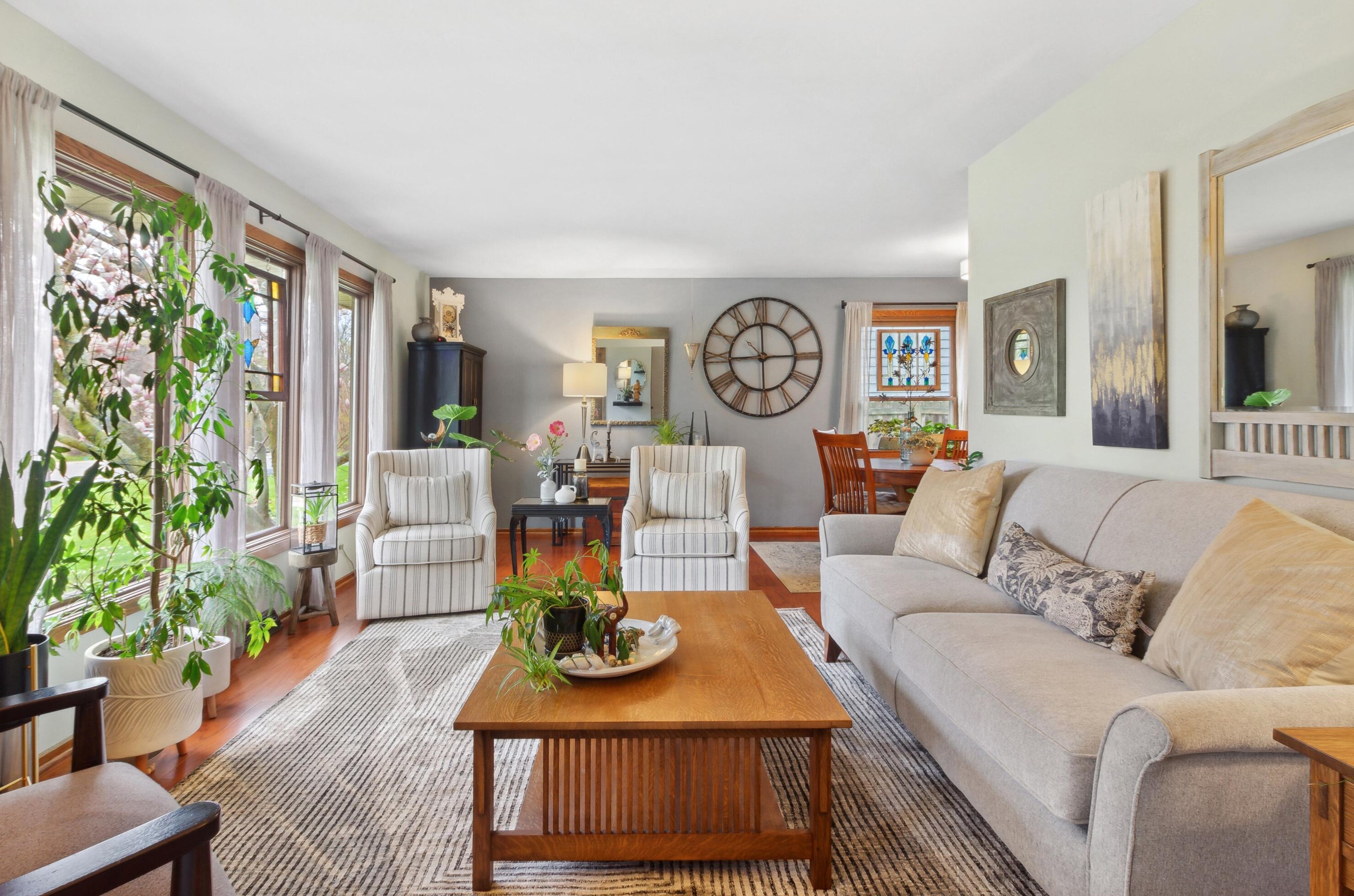 2119 Fireside Dr, Racine, WI 53402-1765