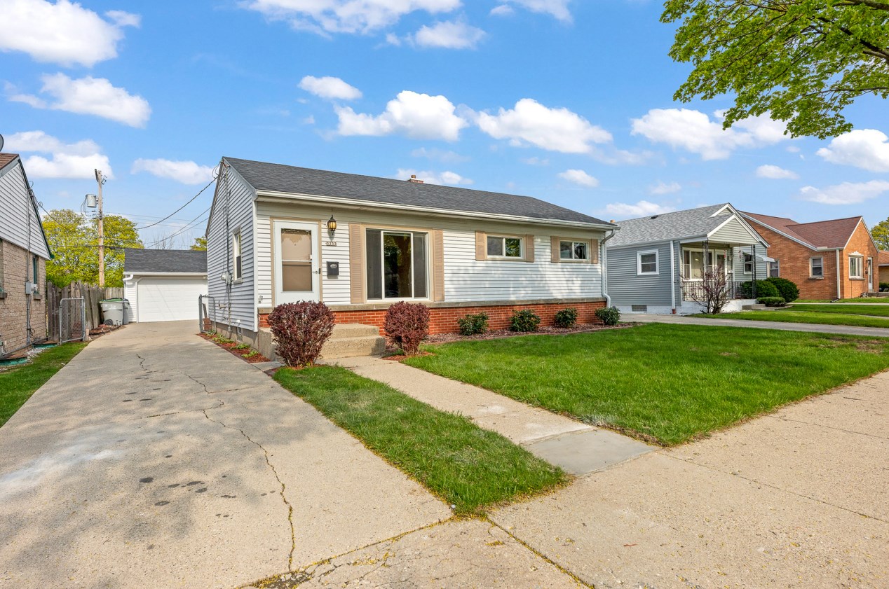 3233 S 69th St, Milwaukee, WI 53219