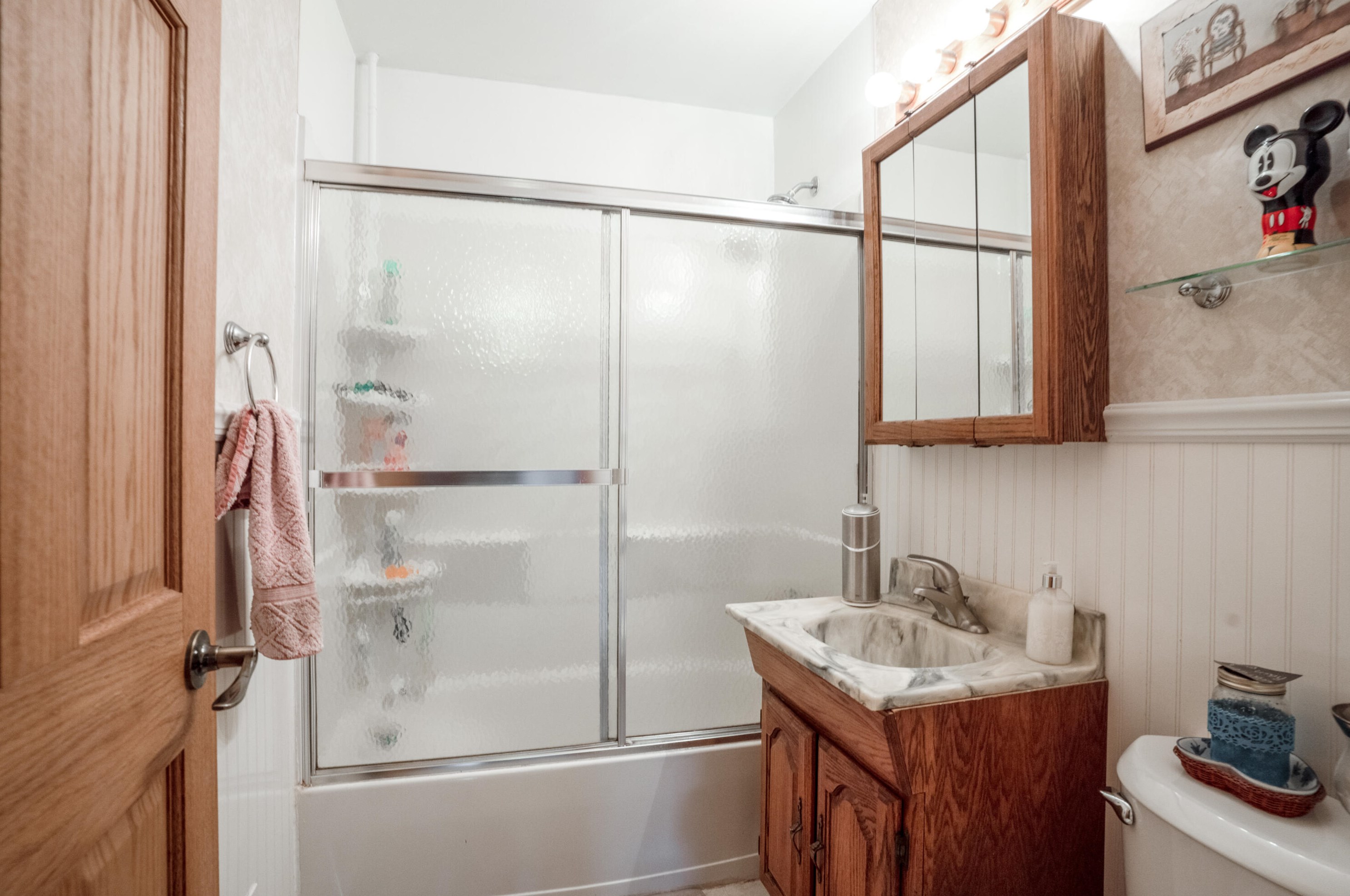 2100 Case Ave, Racine WI 53403-3117 exterior