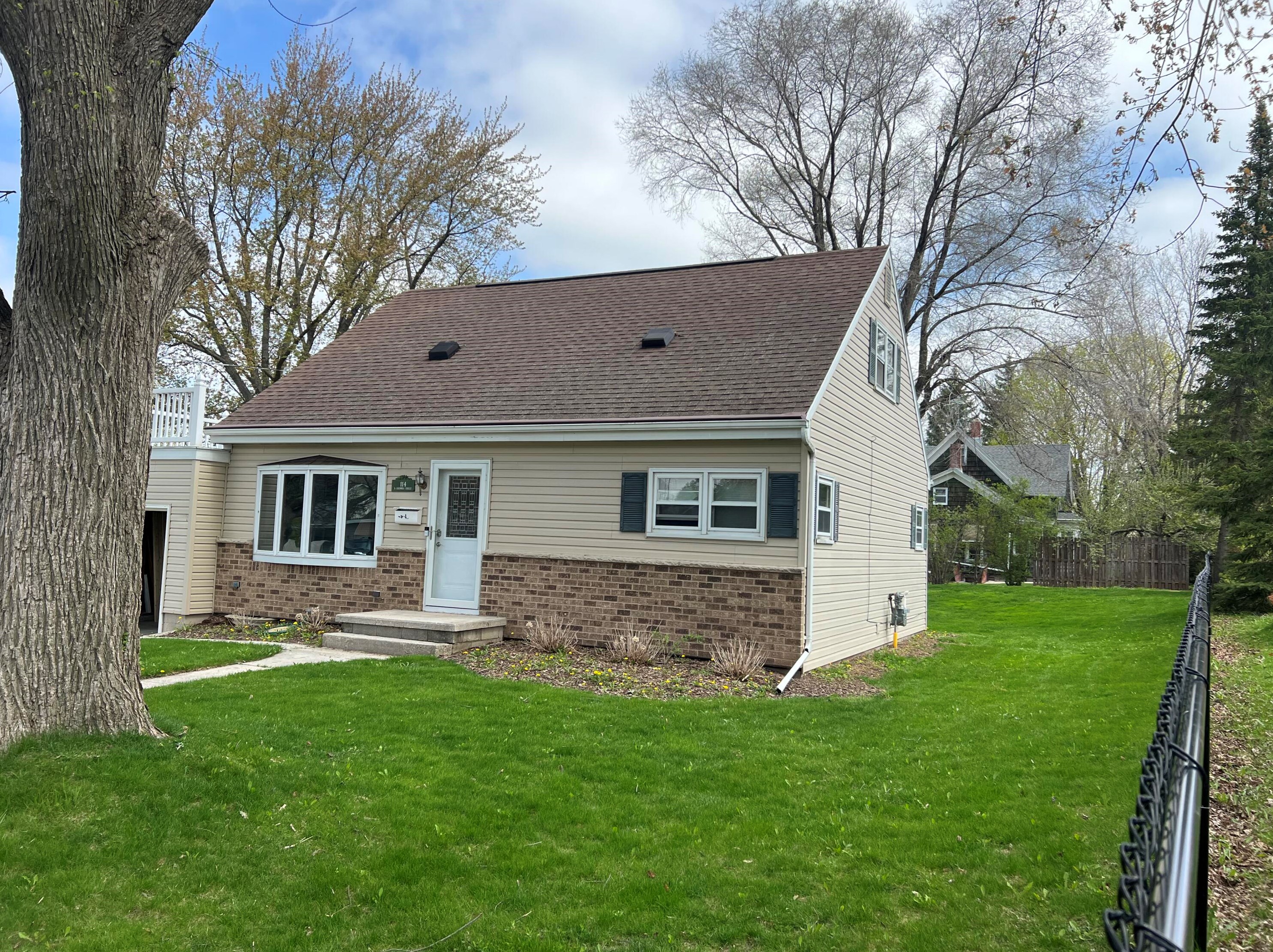 114 S Columbia St, Chilton, WI 53014