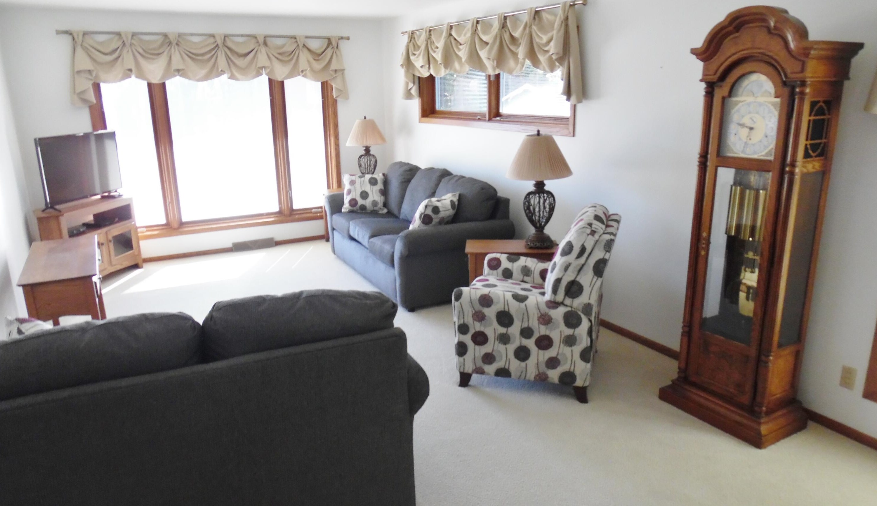 4917 Moenning Rd, Sheboygan, WI 53081-8507