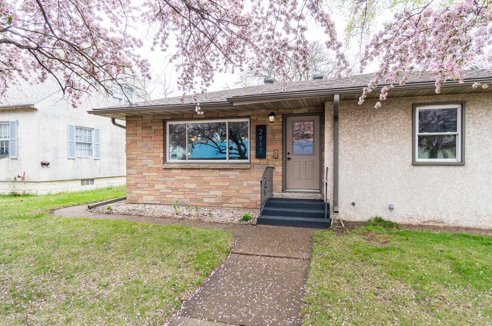 2917 South Ave, La Crosse, WI 54601