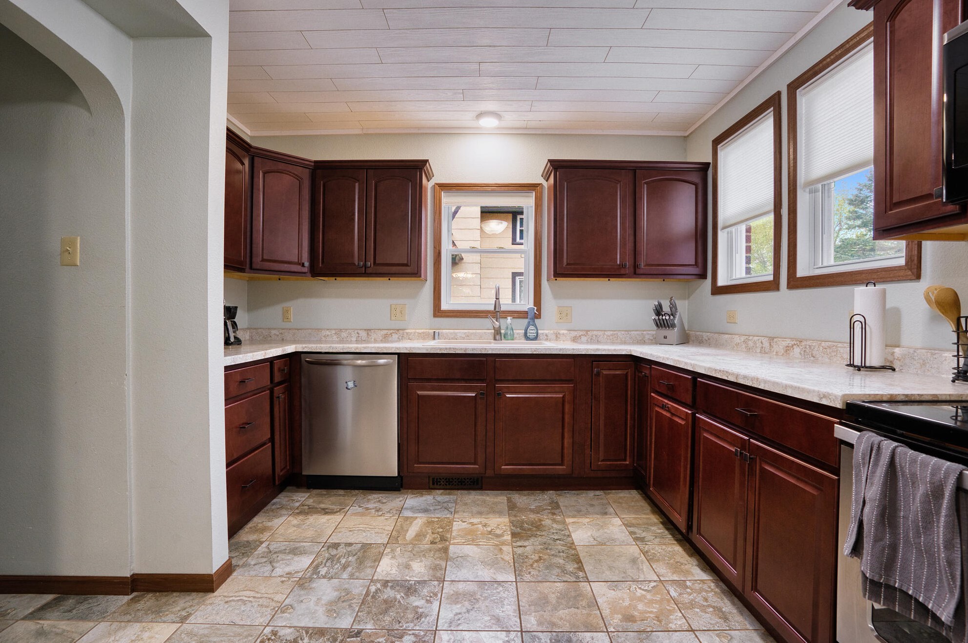 25 South St, Plymouth, WI 53073