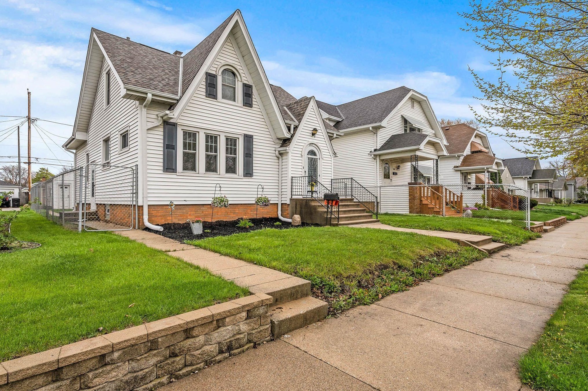 2017 West Blvd, Racine WI  53403-4241 exterior