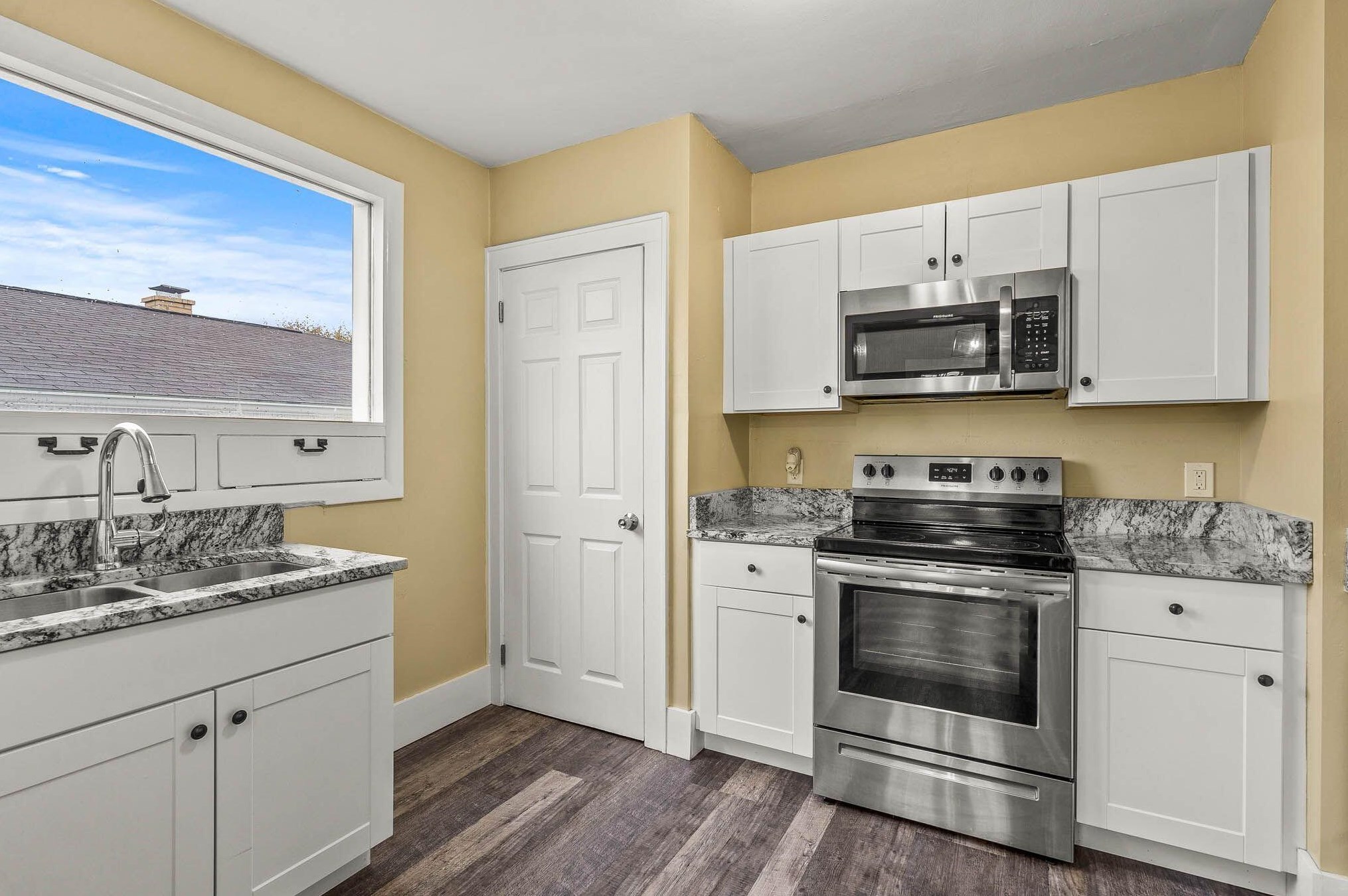 2017 West Blvd, Racine WI  53403-4241 exterior