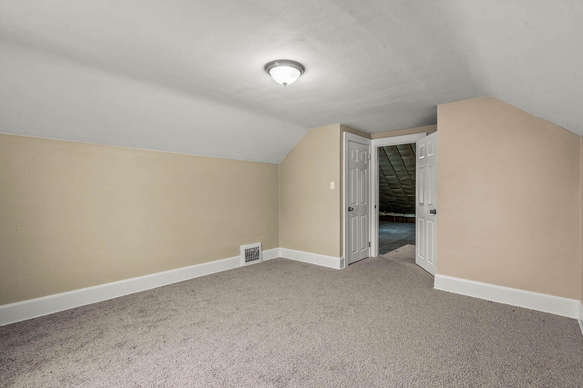 2017 West Blvd, Racine WI  53403-4241 exterior