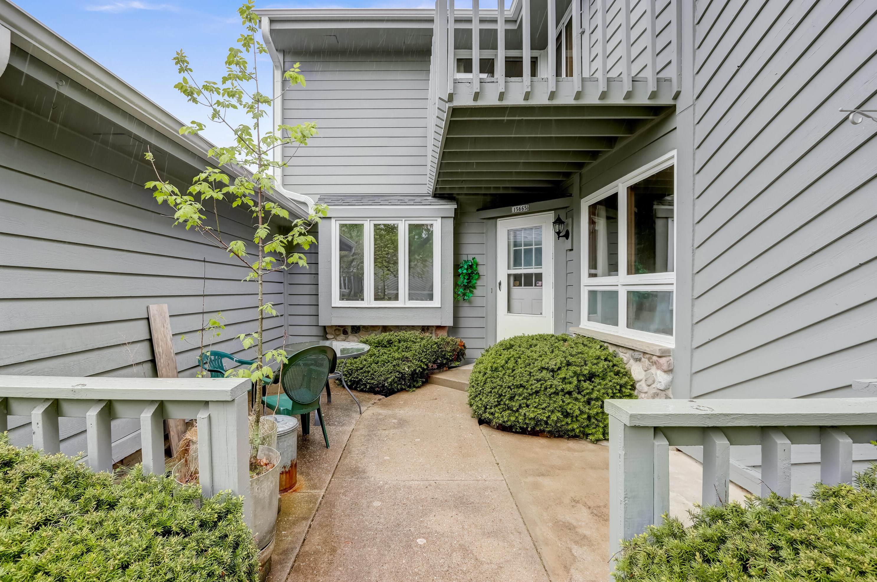 15665 W Ridge Rd, Waukesha, WI 53151