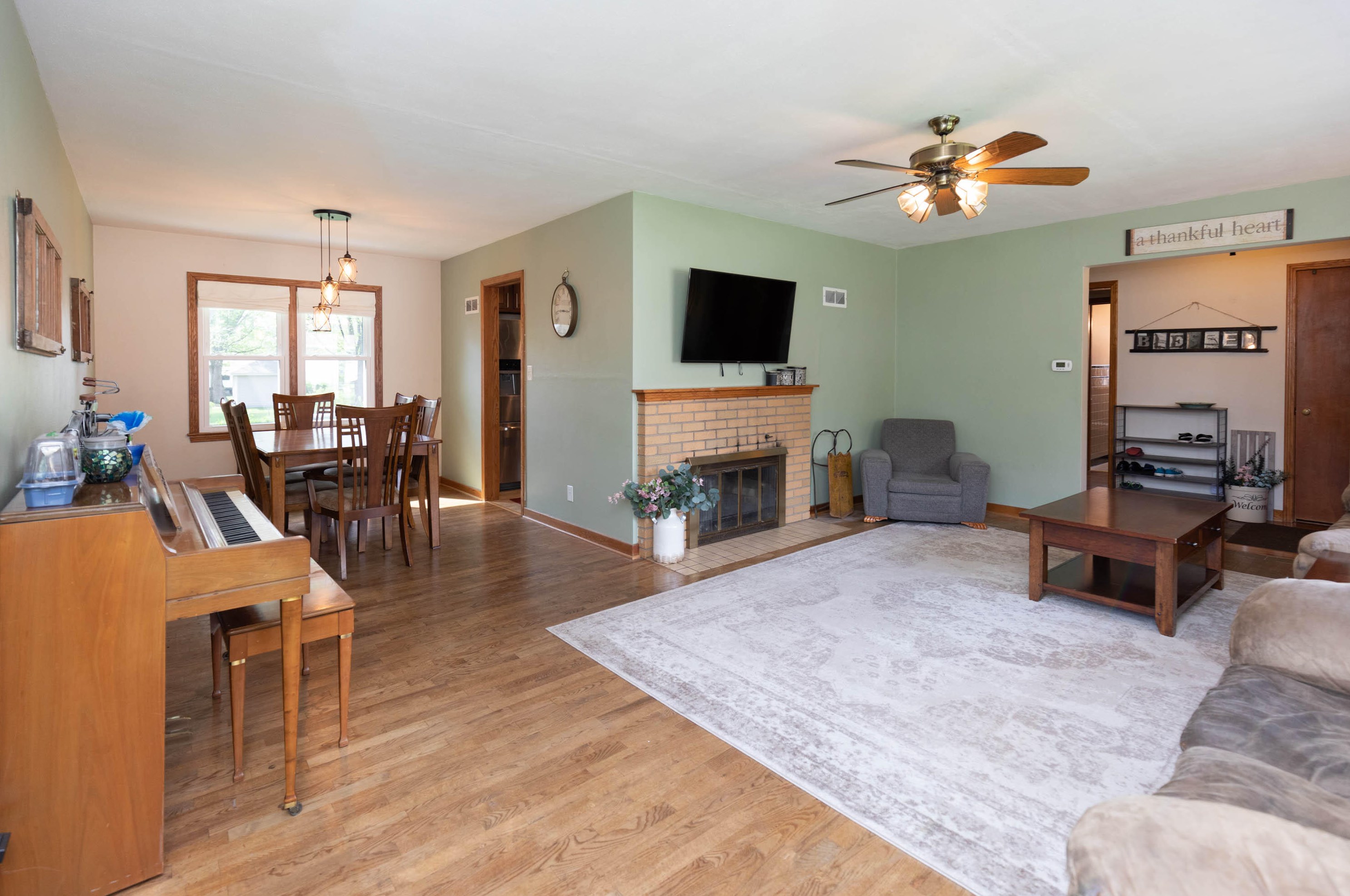 2311 Coulee Dr, La Crosse, WI 54601