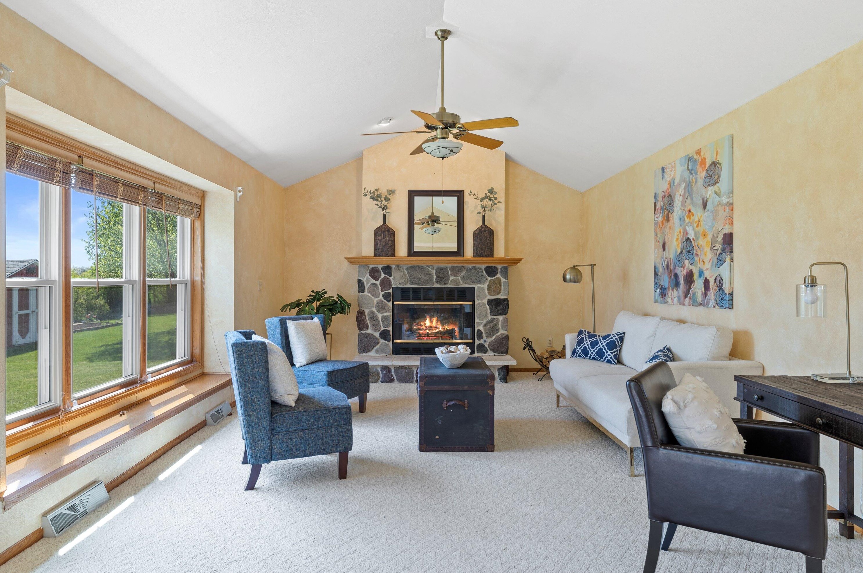 7835 Briarwood Dr, Hales Corners WI  53132-8843 exterior