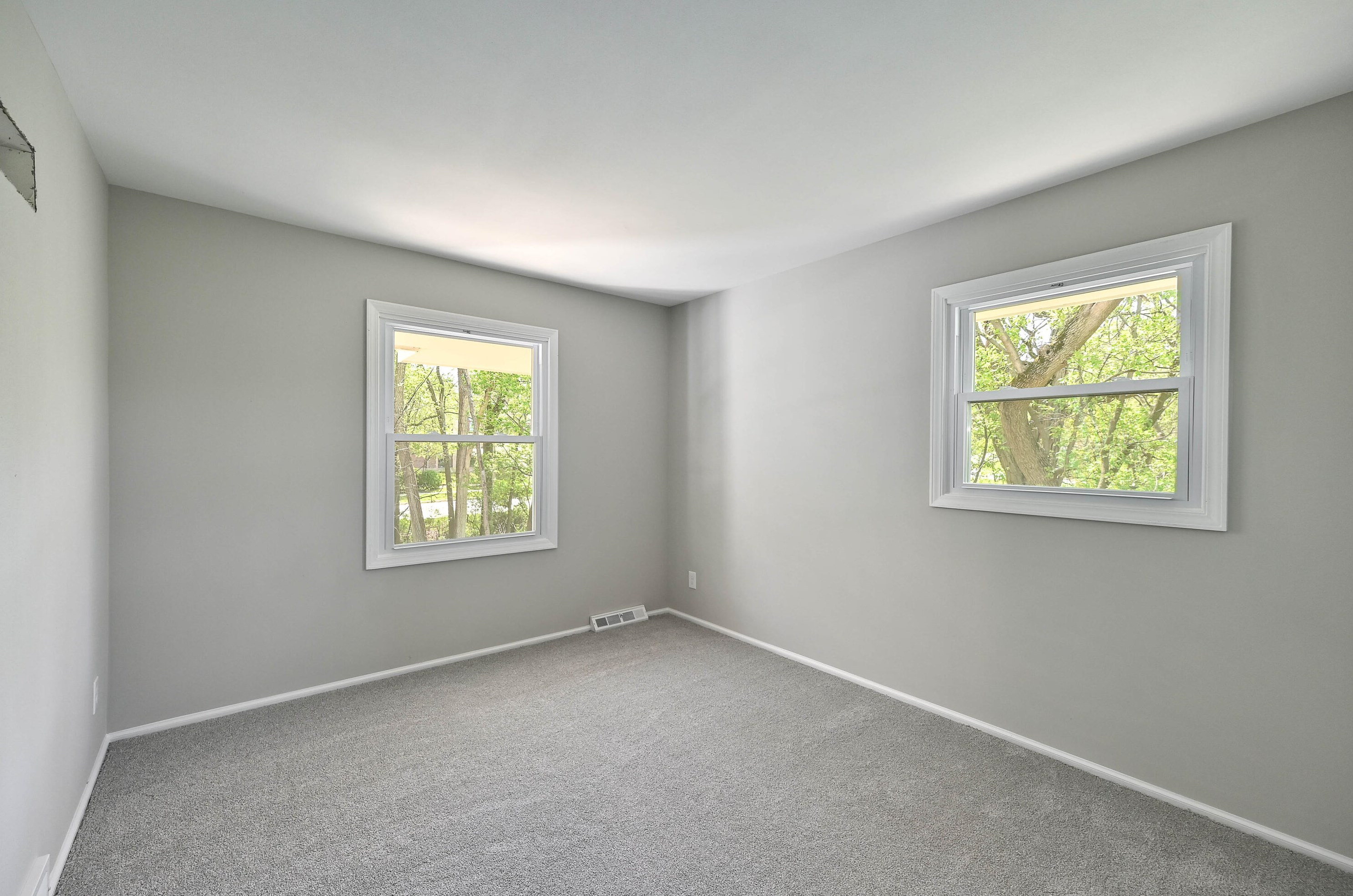 2505 Brookfield Rd, Brookfield WI  53045-4114 exterior