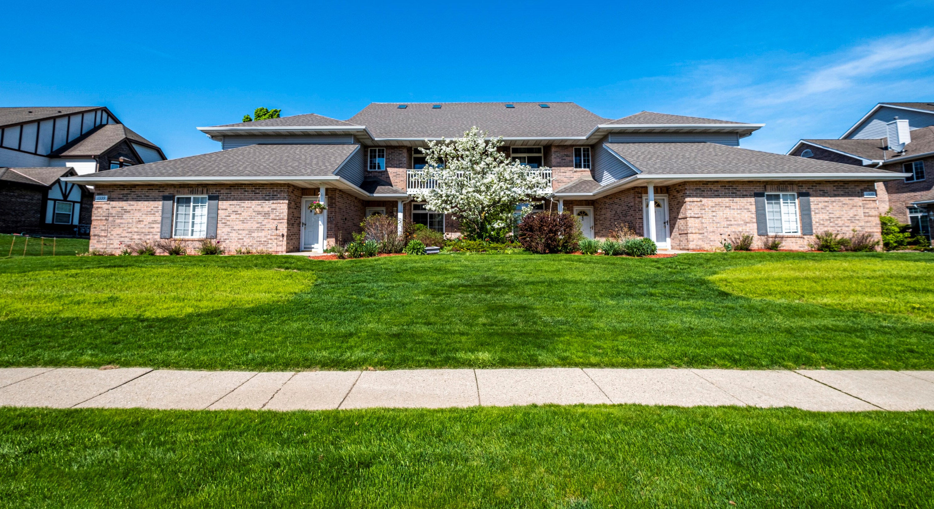 1339 Hillwood Blvd #a, Pewaukee, WI 53072